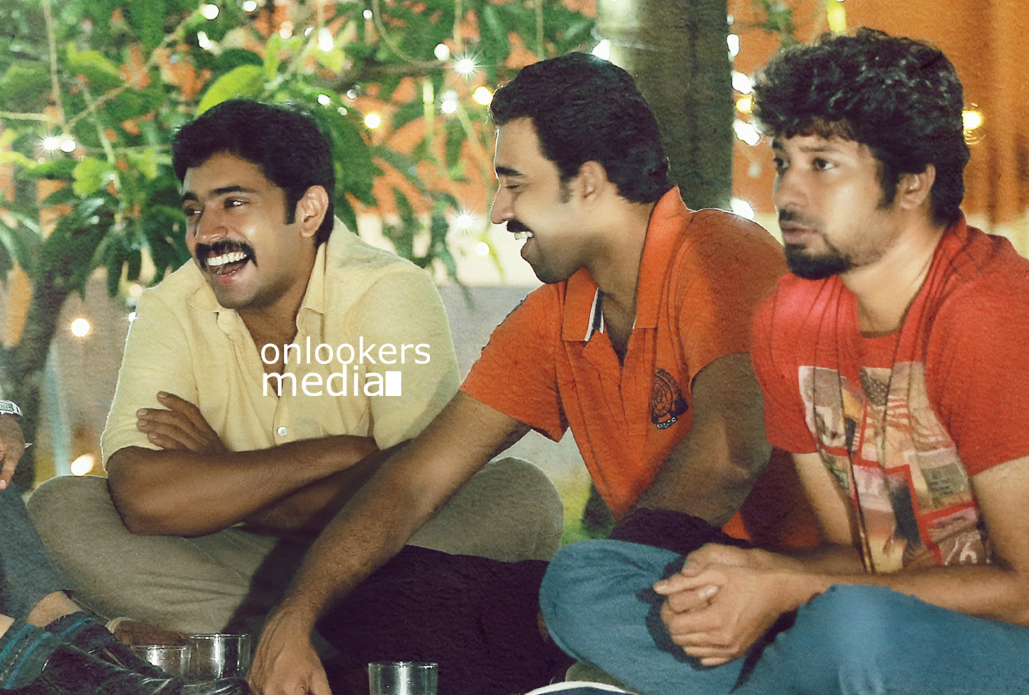 Nivin Pauly, Shabareesh Varma, Krishna Shankar in Premam-Stills-Images-Onlookers Media (1)