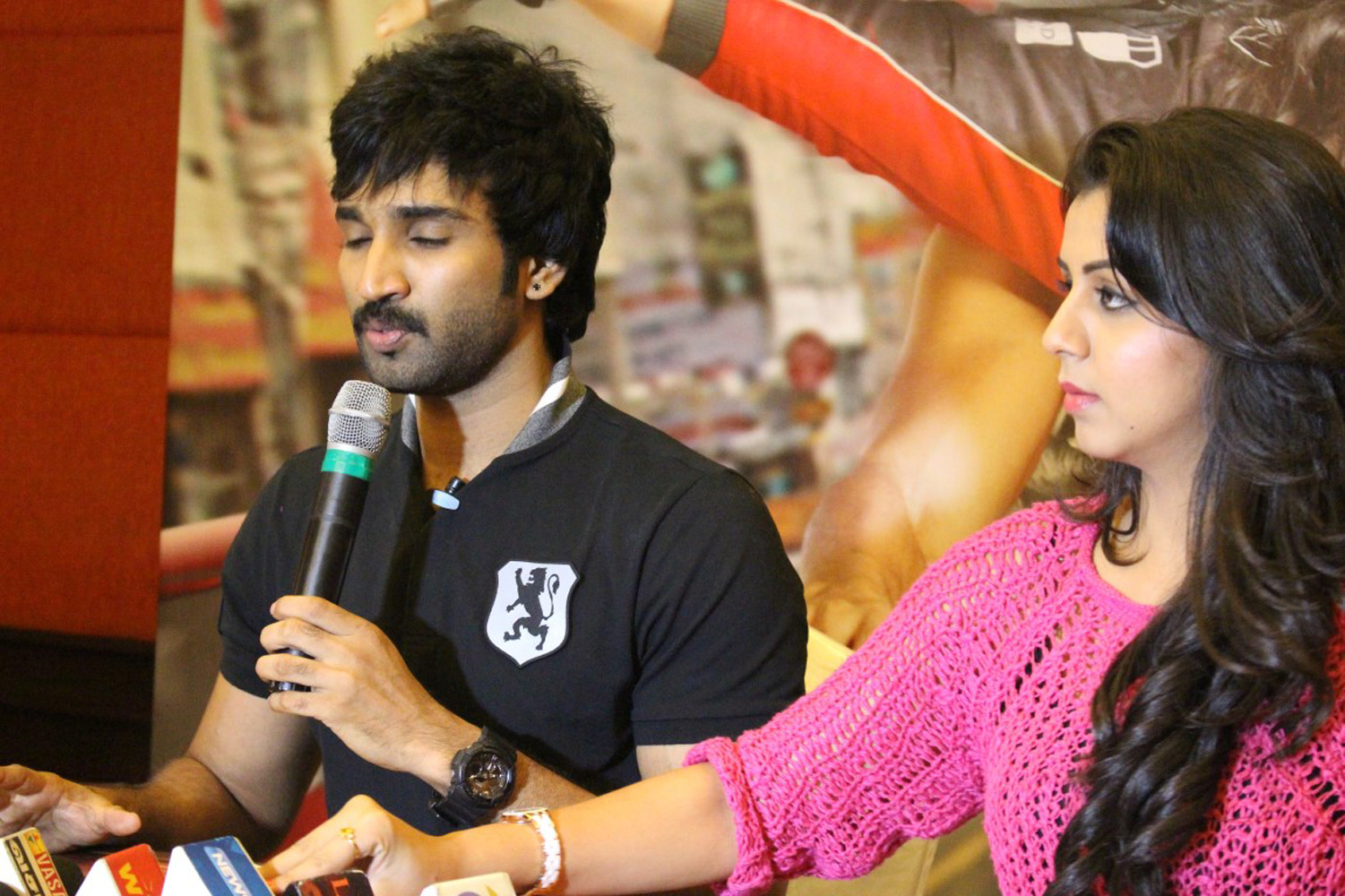 Yagavarayinum Naa Kaakka Press Meet Stills-Aadhi-Nikki Galrani-Tamil Movie 2015-Onlookers Media (26)