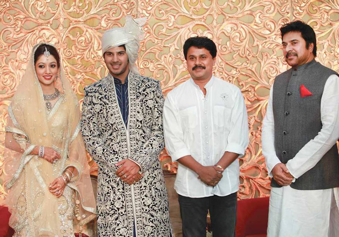 https://onlookersmedia.in/wp-content/uploads/2015/07/Dulquer-Salmaan-Family-Stills-Rare-Photos-Wedding-Stills-2.jpg