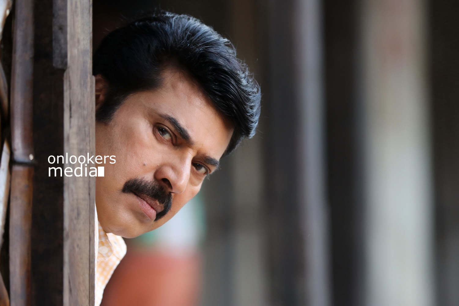 https://onlookersmedia.in/wp-content/uploads/2015/07/Mammootty-in-Utopiayile-Rajavu-Stillls-Images-Photos-13.jpg