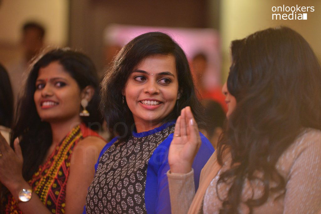 Manjima Mohan at Oru Vadakkan Selfie 100 Days Celebration Function-Stills-Images (7)