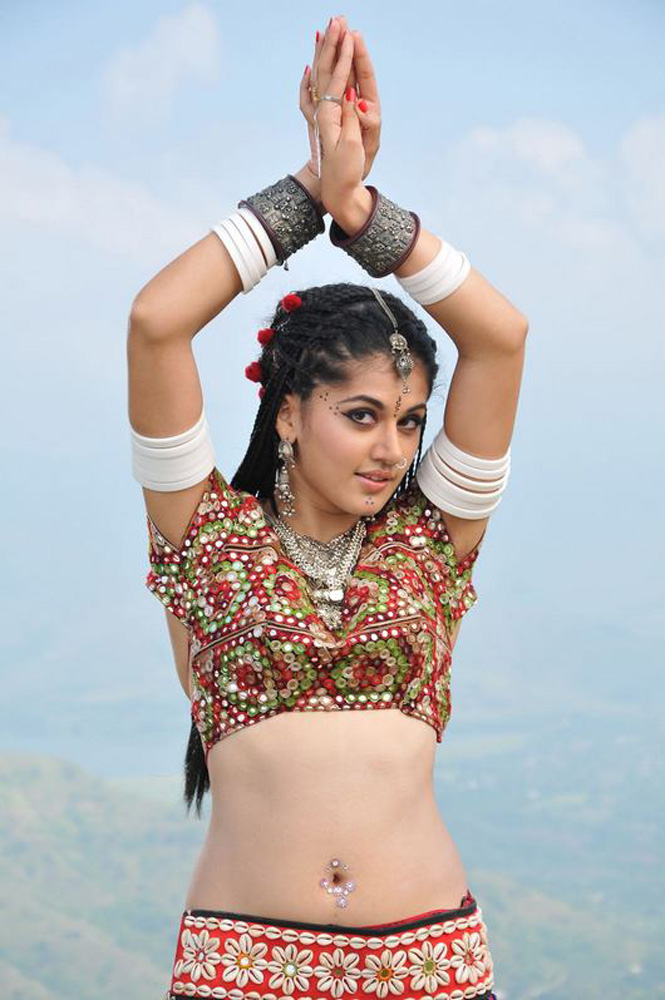 https://onlookersmedia.in/wp-content/uploads/2015/08/Actress-Gallery-7-Tamil-Telugu-Kannada-Actress-46.jpg