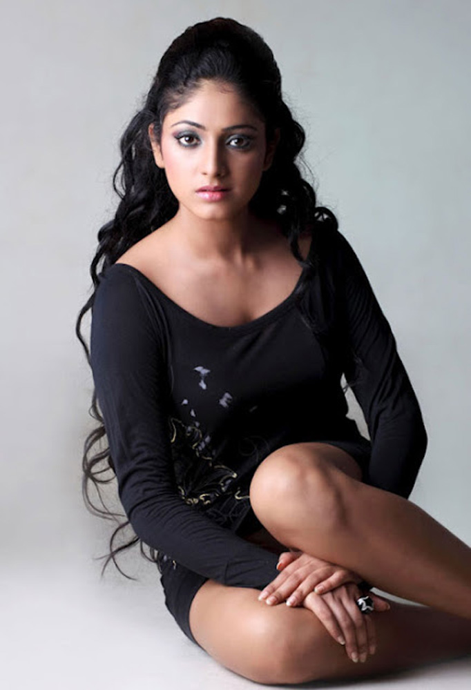 https://onlookersmedia.in/wp-content/uploads/2015/08/Actress-Gallery-7-Tamil-Telugu-Kannada-Actress-49.jpg