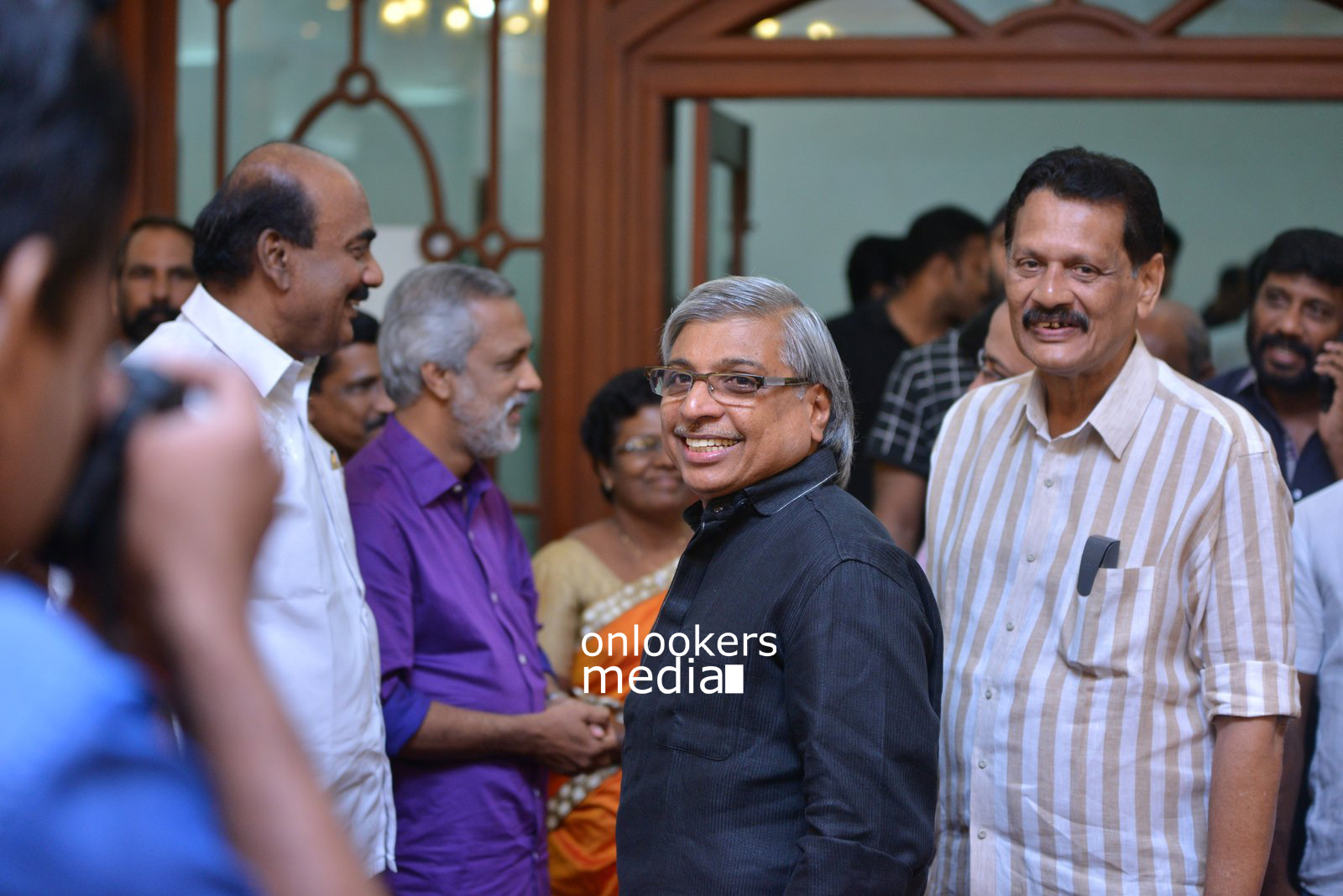 https://onlookersmedia.in/wp-content/uploads/2015/08/Director-Kamal-at-Utopiayile-Rajavu-Audio-Launch-Function-Stills-Photos-7.jpg