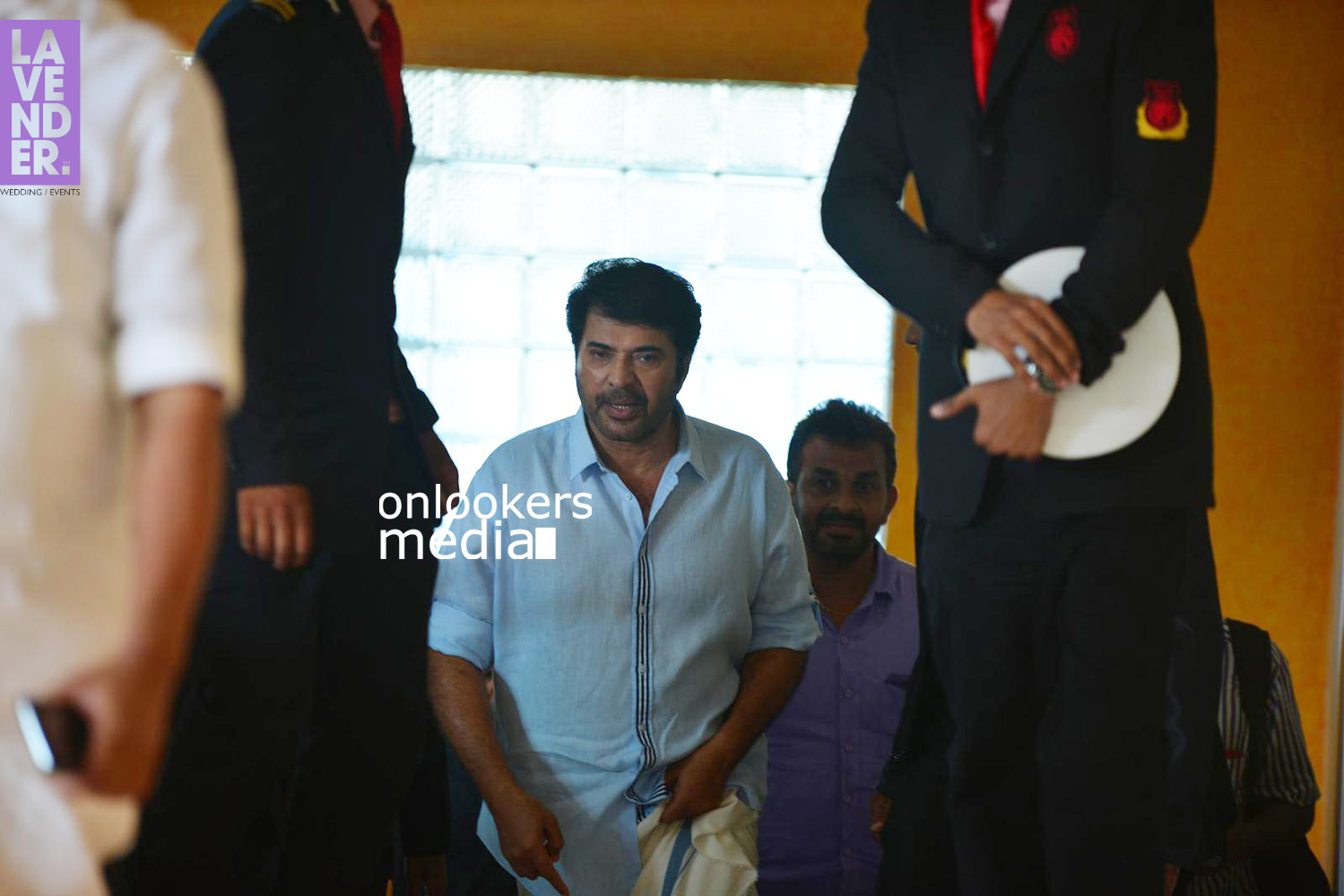https://onlookersmedia.in/wp-content/uploads/2015/08/Mammootty-at-Muktha-Wedding-Reception-Stills-Photos-12.jpg