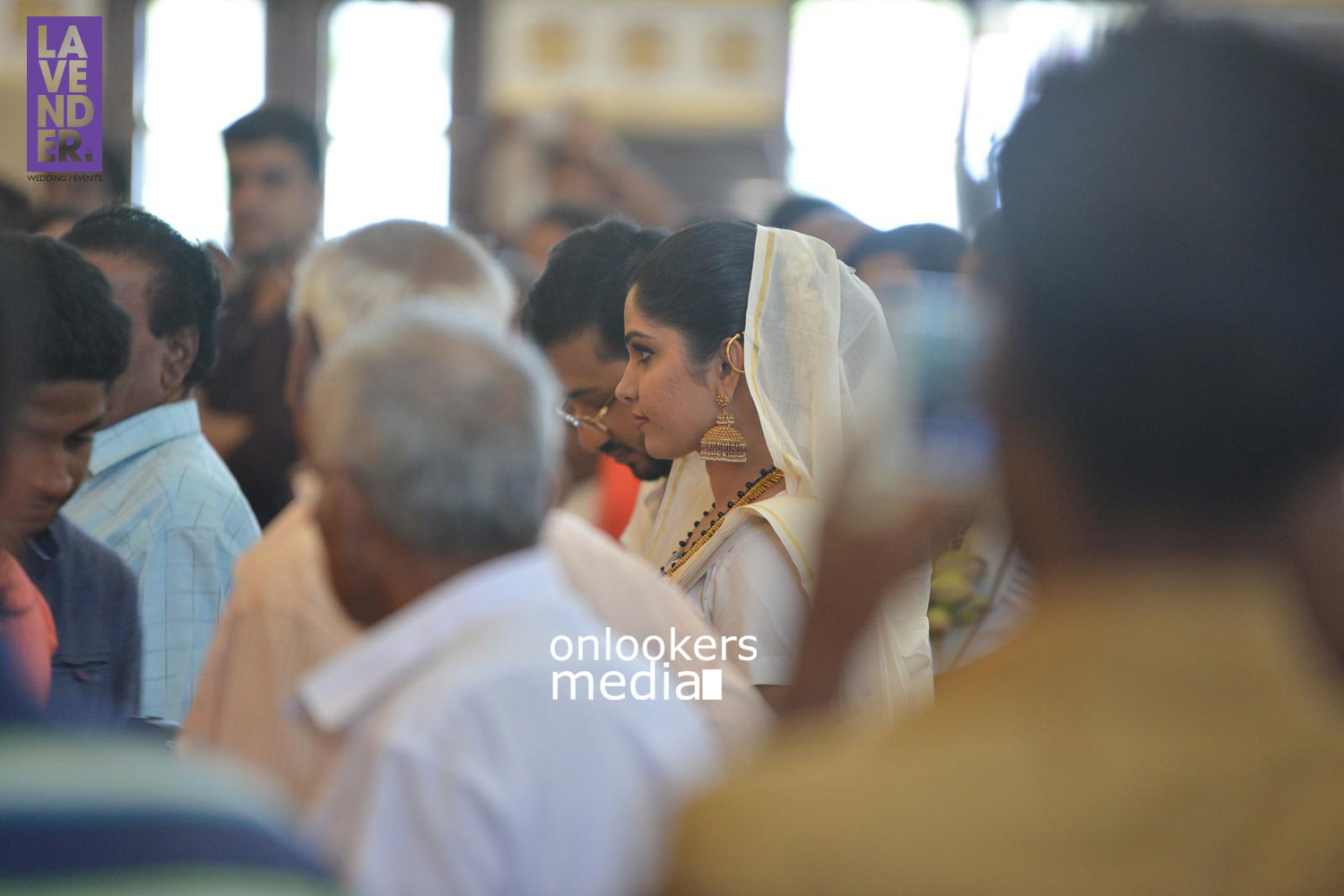 https://onlookersmedia.in/wp-content/uploads/2015/08/Muktha-Wedding-Stills-Photos-21.jpg