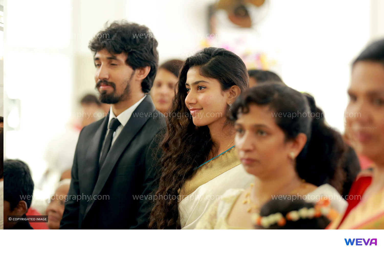 https://onlookersmedia.in/wp-content/uploads/2015/08/Sai-Pallavi-at-Alphonse-Puthren-Wedding-Function-2.jpg