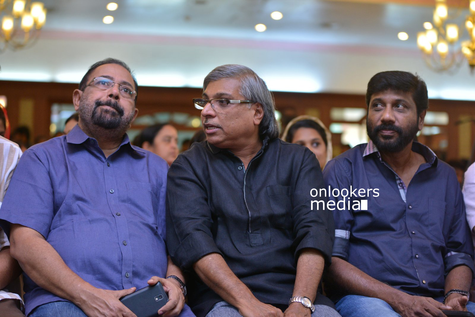 https://onlookersmedia.in/wp-content/uploads/2015/08/Utopiayile-Rajavu-Audio-Launch-Function-Stills-Photos-32.jpg