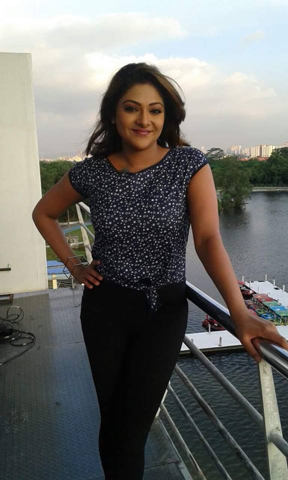 https://onlookersmedia.in/wp-content/uploads/2015/09/Abhirami-Latest-Photos-Made-For-Each-Other-Anchor-18.jpg