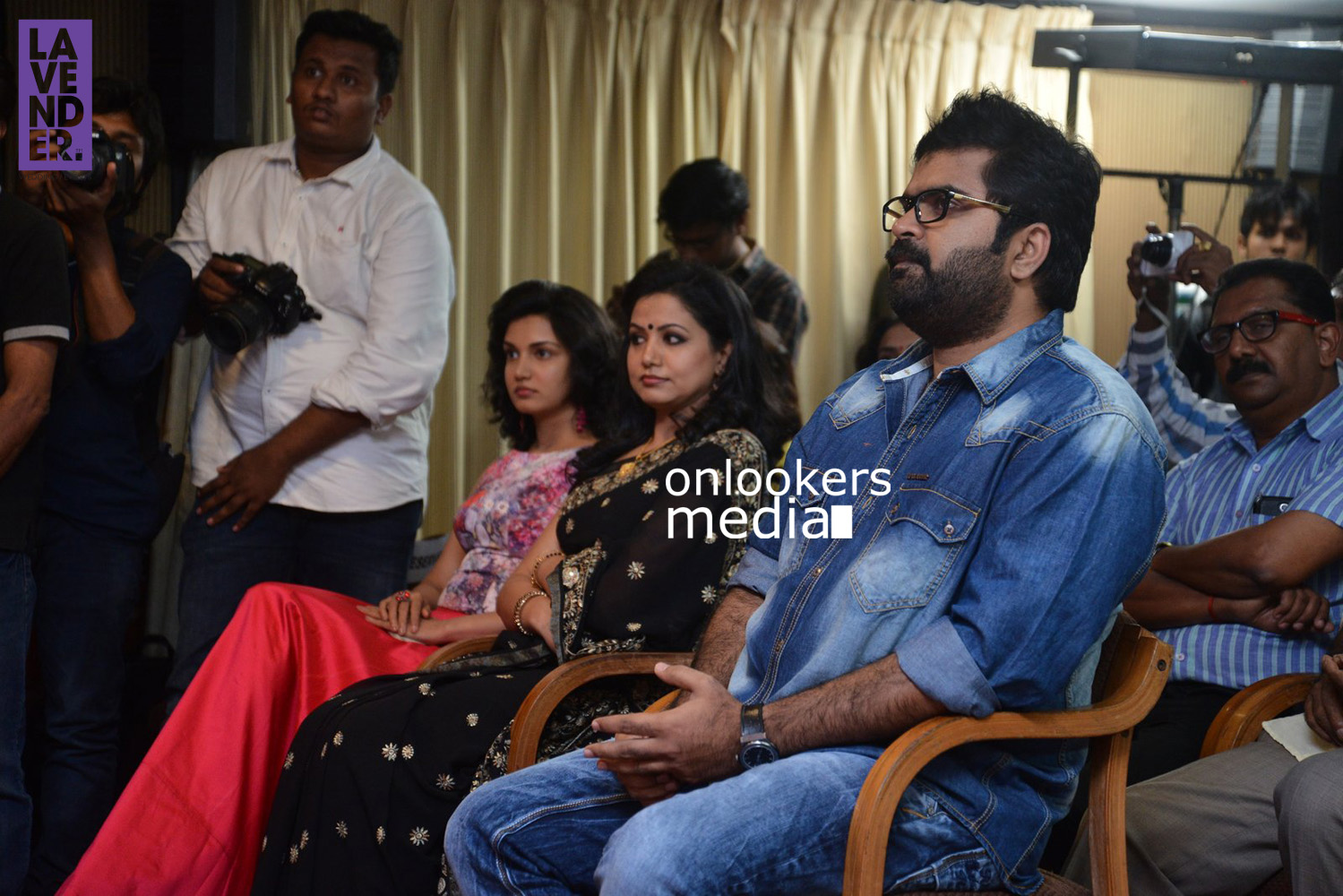 https://onlookersmedia.in/wp-content/uploads/2015/09/Anoop-Menon-at-Kanal-Audio-Launch-Stills-Photos-1.jpg