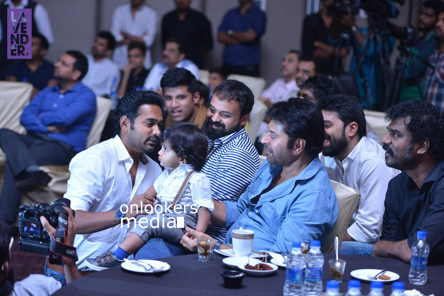 https://onlookersmedia.in/wp-content/uploads/2015/09/Mammootty-Kunchacko-Boban-Asif-Ali-at-Kohinoor-Audio-Launch-Stills-Photos-17.jpg