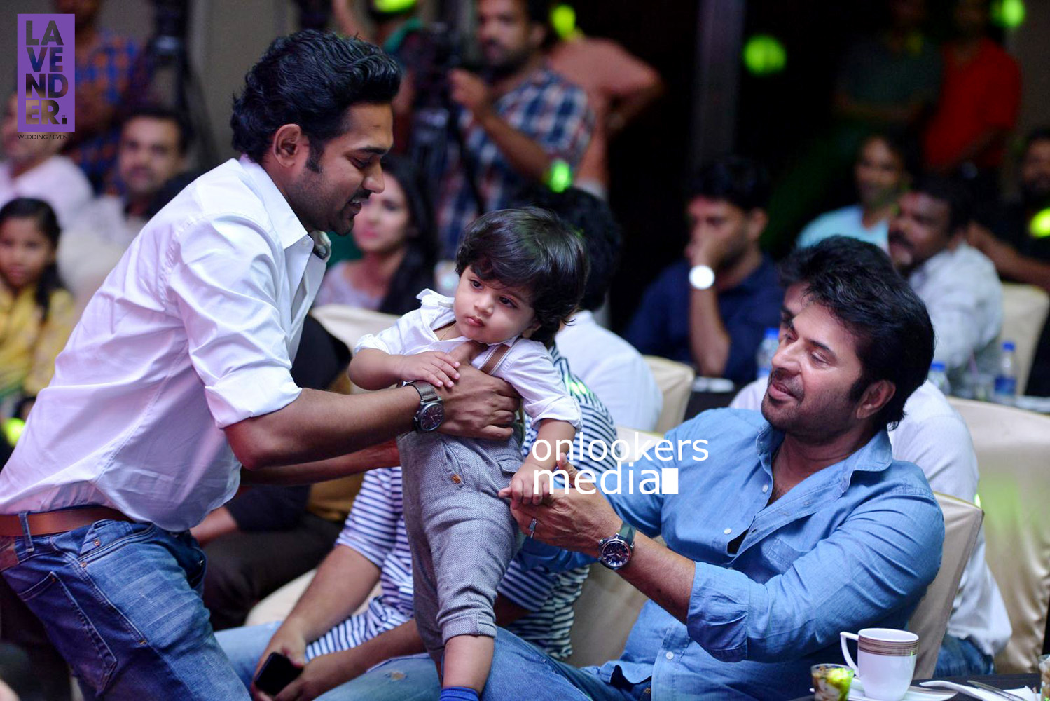 https://onlookersmedia.in/wp-content/uploads/2015/09/Mammootty-with-Asif-Alis-son-Adam-at-Kohinoor-audio-launch-function-Stills-Photos-7.jpg
