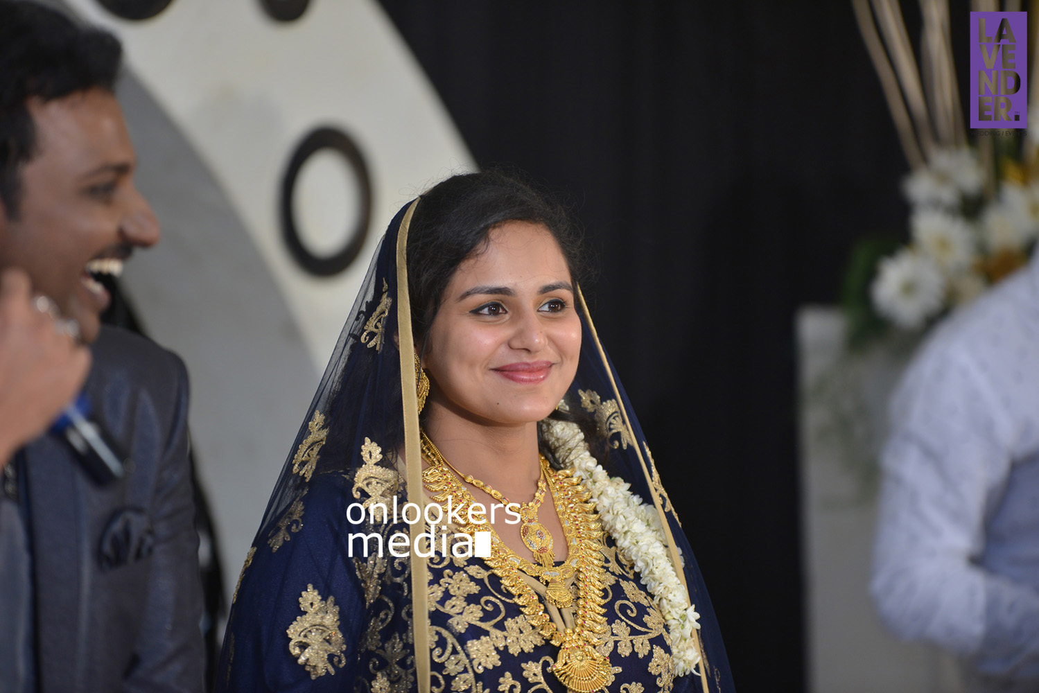 https://onlookersmedia.in/wp-content/uploads/2015/09/Najim-Arshad-Wedding-Reception-Stills-Photos-37.jpg