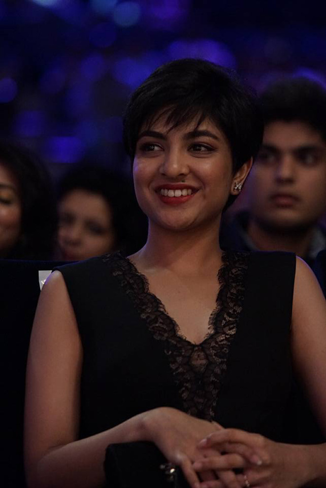 https://onlookersmedia.in/wp-content/uploads/2015/09/SIIMA-awards-2015-stills-photos-74.jpg