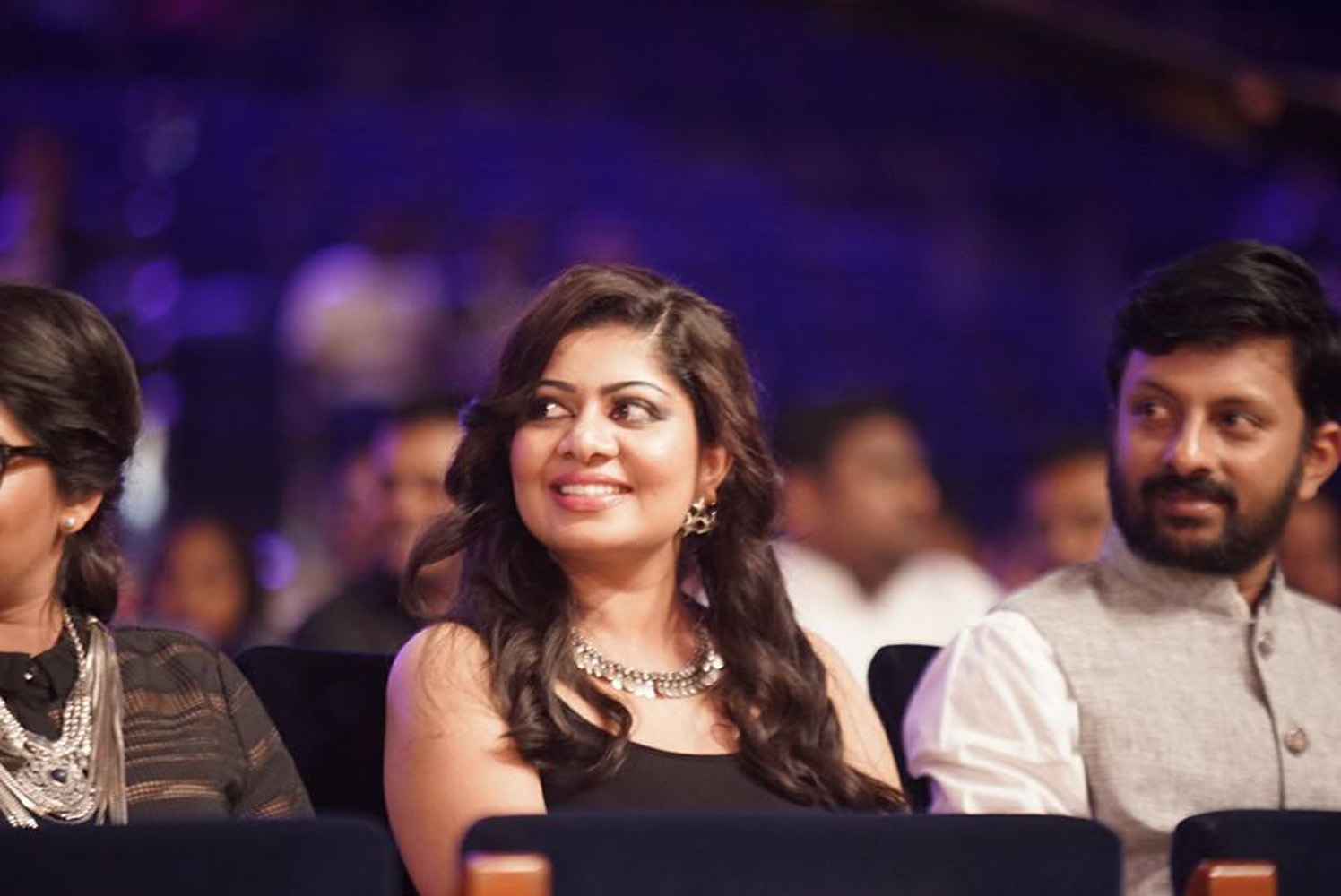 https://onlookersmedia.in/wp-content/uploads/2015/09/SIIMA-awards-2015-stills-photos-88.jpg