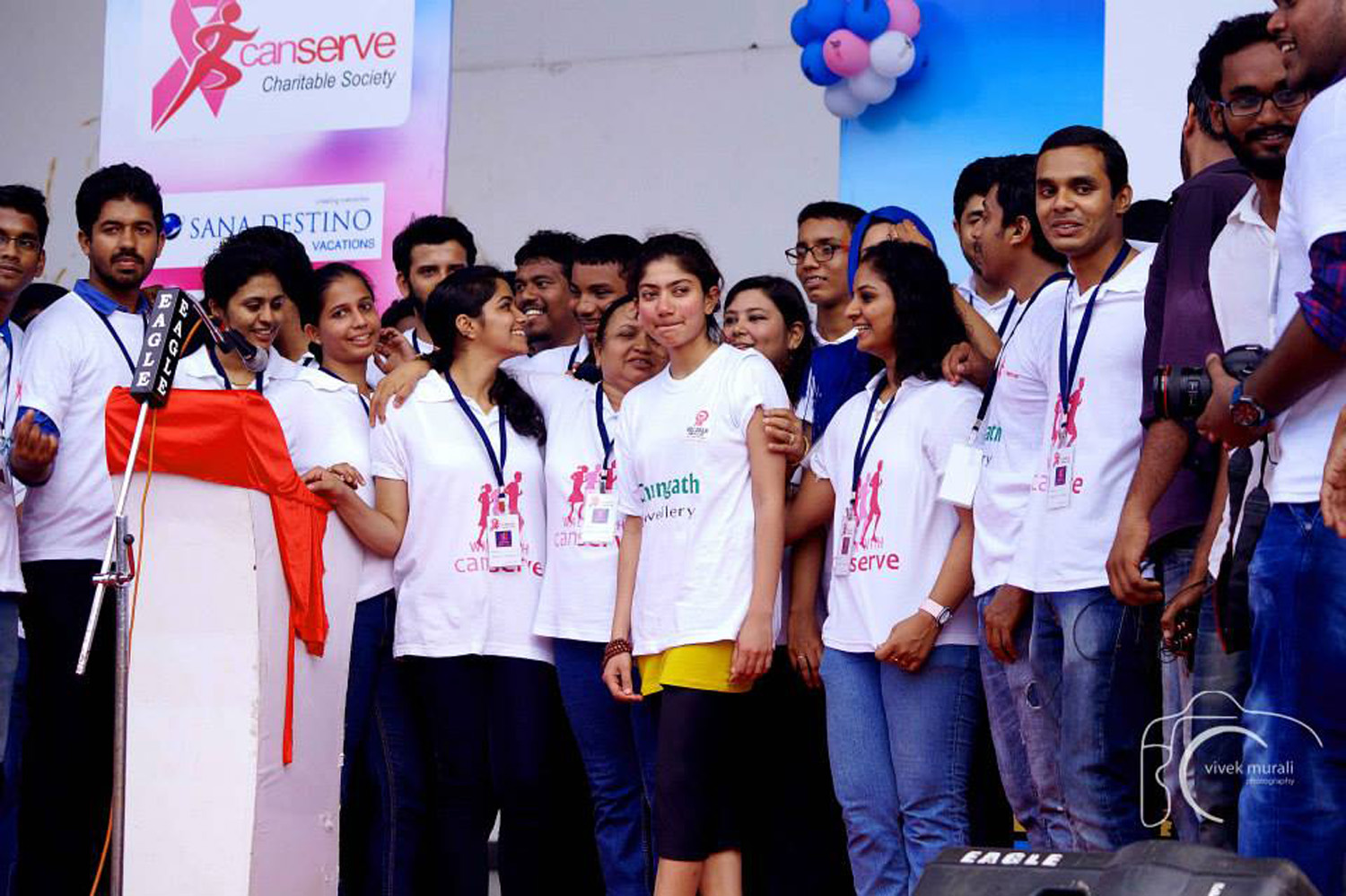 https://onlookersmedia.in/wp-content/uploads/2015/09/Sai-Pallavi-Latest-Photos-Walk-with-cancer-10.jpg