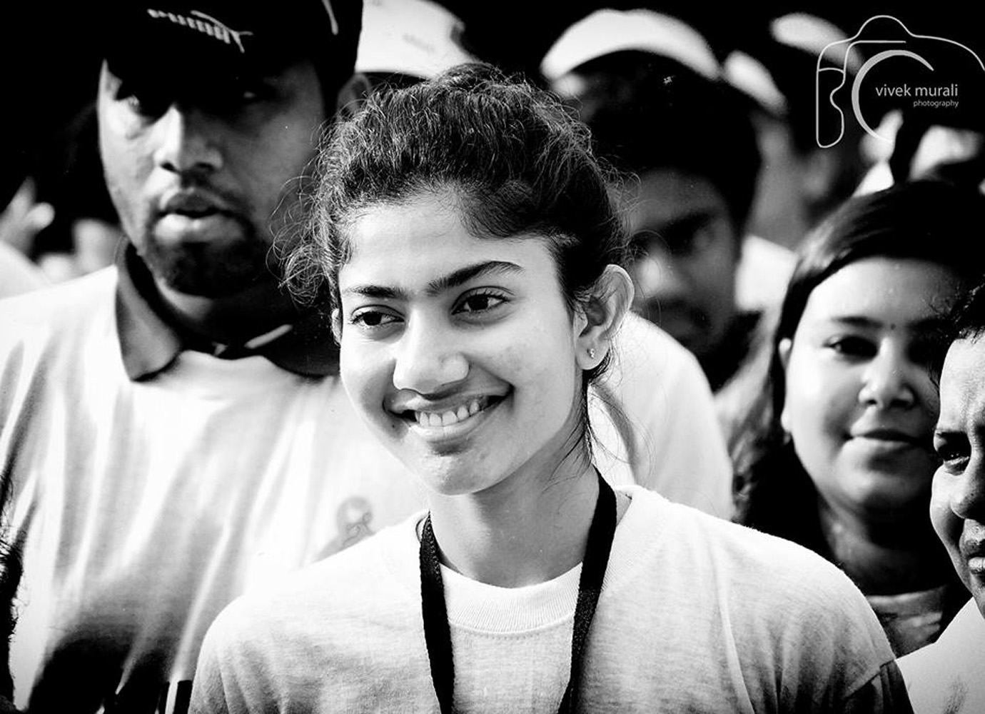 https://onlookersmedia.in/wp-content/uploads/2015/09/Sai-Pallavi-Latest-Photos-Walk-with-cancer-5.jpg