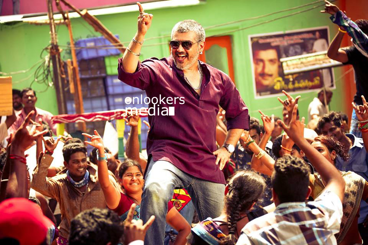 https://onlookersmedia.in/wp-content/uploads/2015/10/Ajith-in-Vedalam-Stills-Photos-12.jpg