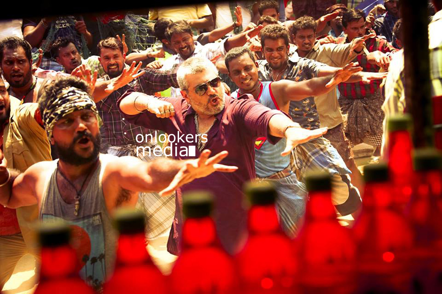 https://onlookersmedia.in/wp-content/uploads/2015/10/Ajith-in-Vedalam-Stills-Photos-14.jpg