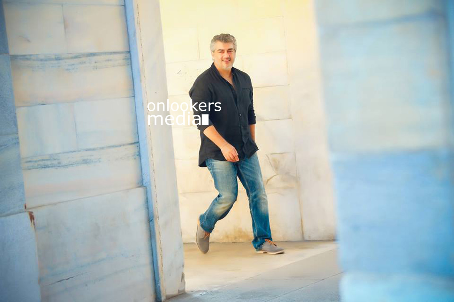https://onlookersmedia.in/wp-content/uploads/2015/10/Ajith-in-Vedalam-Stills-Photos-3.jpg