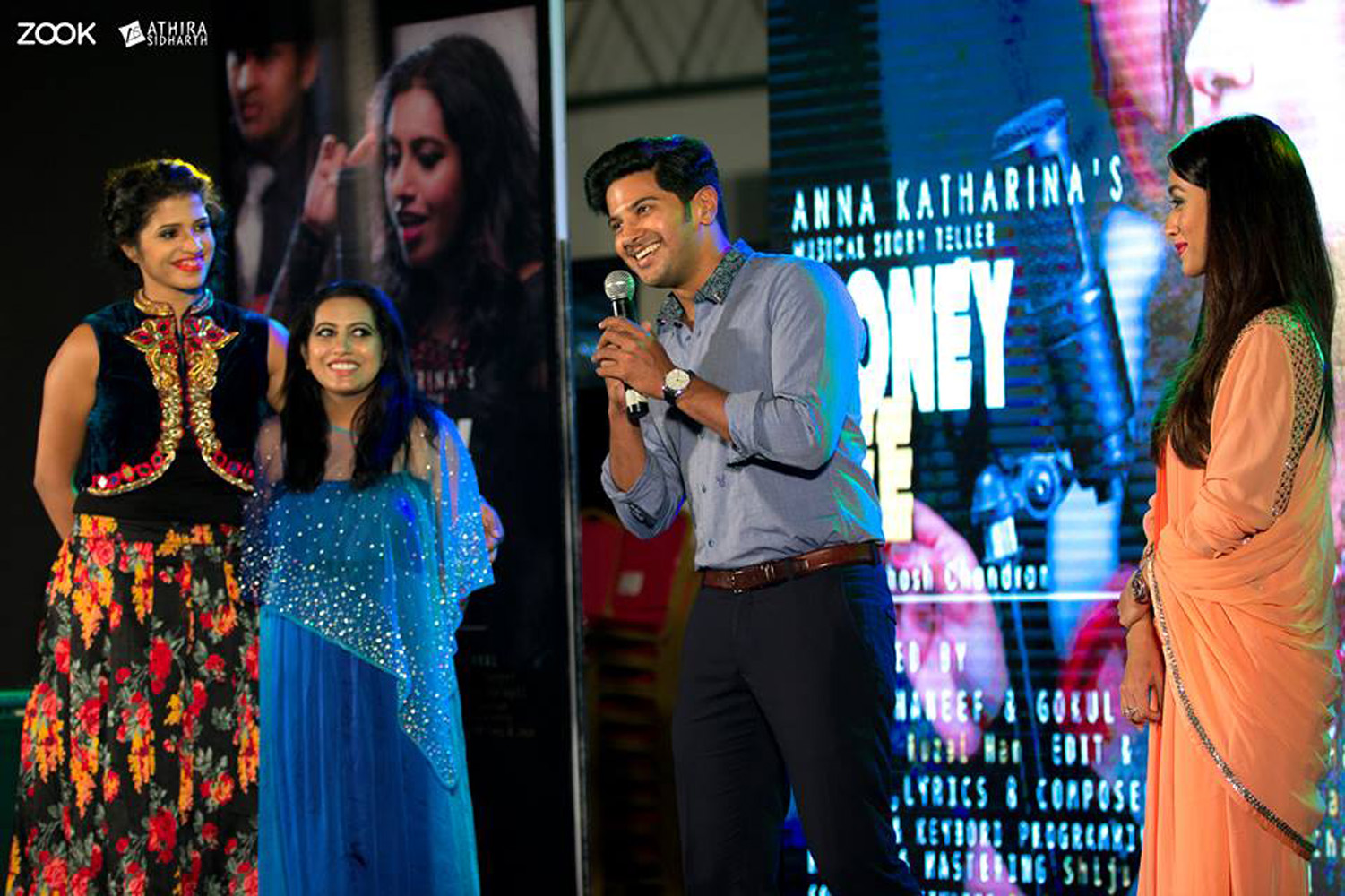 https://onlookersmedia.in/wp-content/uploads/2015/10/Anna-Katharinas-Honey-Bee-Audio-Launch-Stills-Dulquer-Salmaan-Amal-Sufia-8.jpg