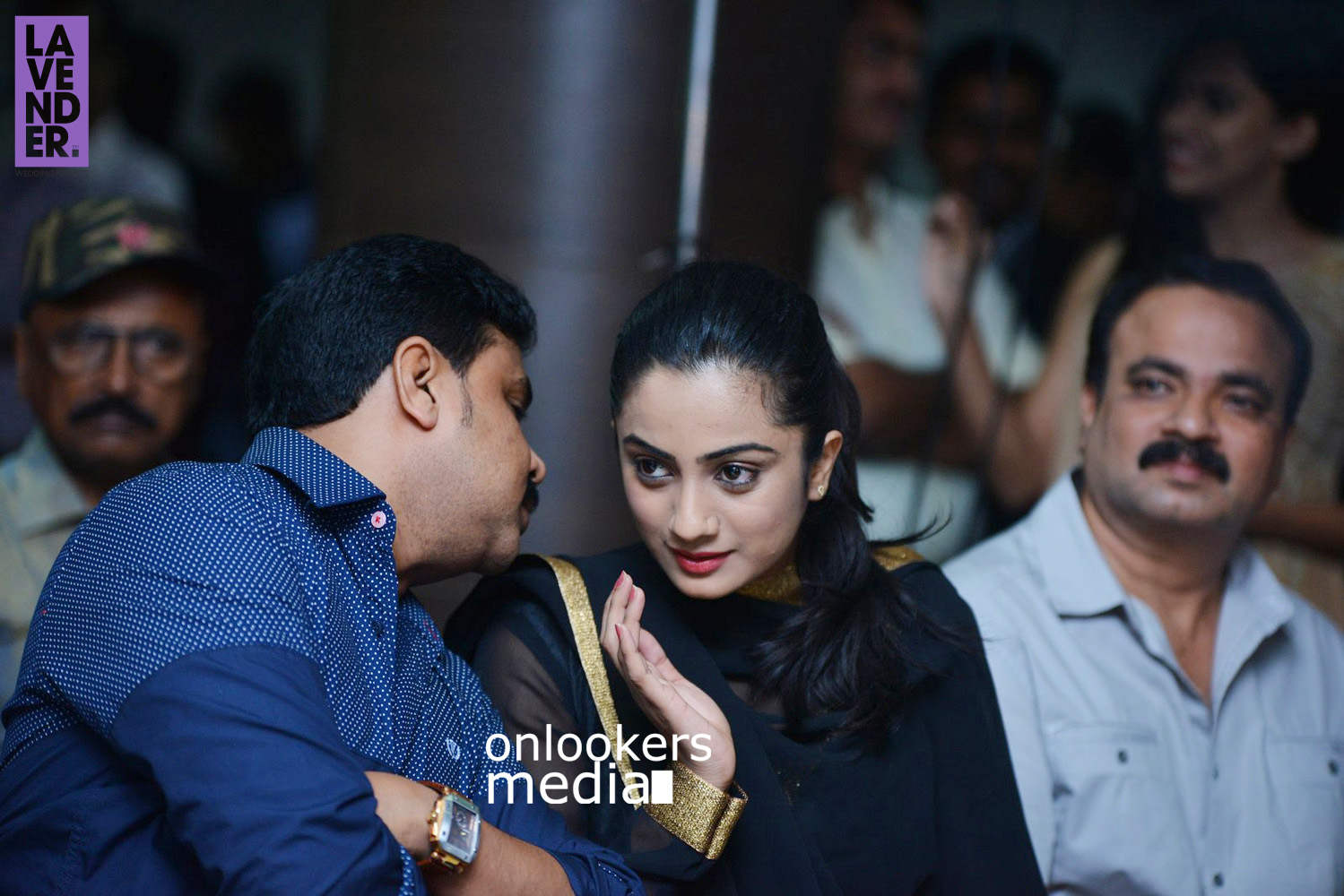 https://onlookersmedia.in/wp-content/uploads/2015/10/Dileep-Namitha-Pramod-at-Amar-Akbar-Anthony-Audio-Launch-Stills-Photos-2.jpg