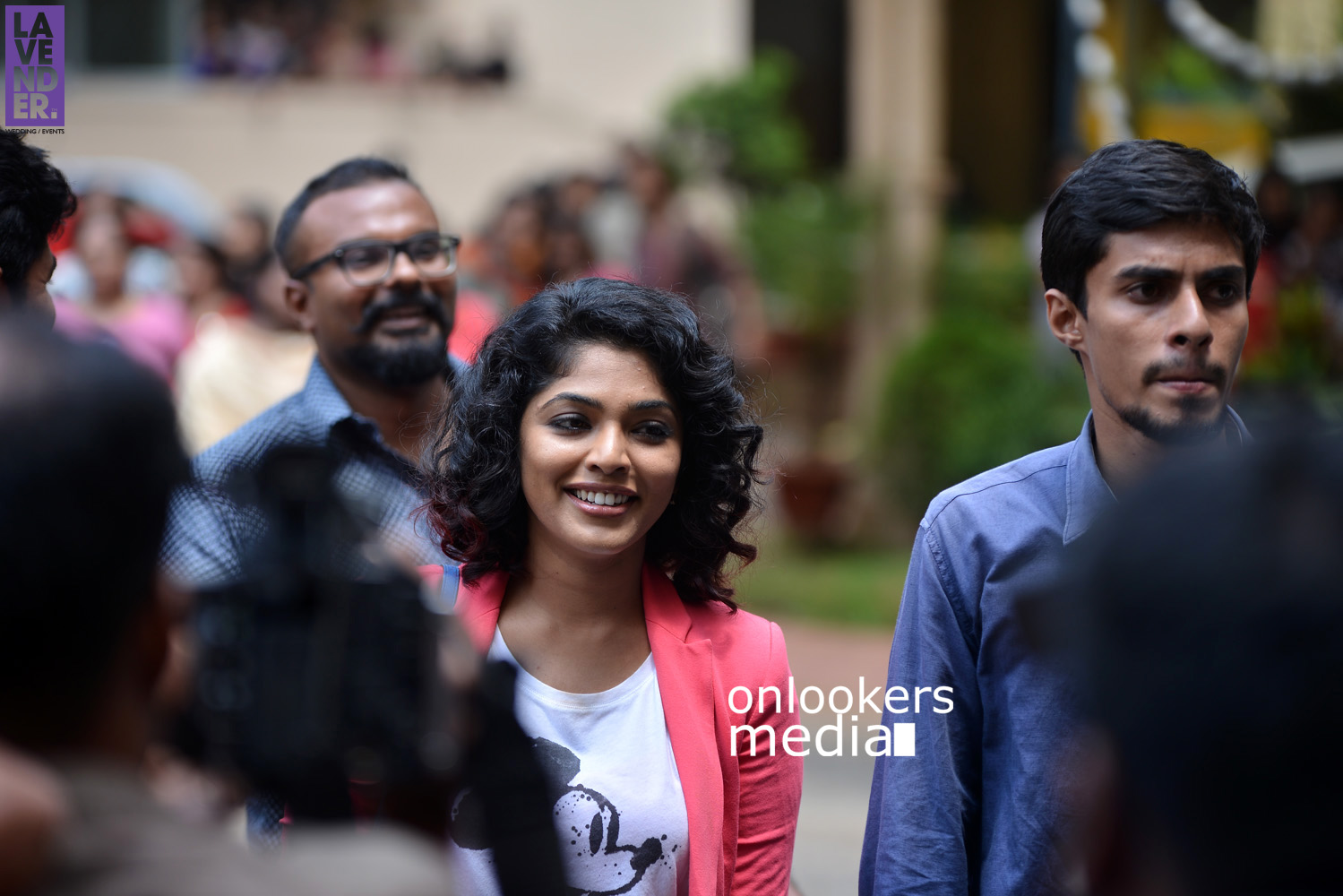 https://onlookersmedia.in/wp-content/uploads/2015/10/Manju-Warrier-and-Rima-Kallingal-at-St-Teresas-College-Ernakulam-Hair-Donation-Campaign-1.jpg