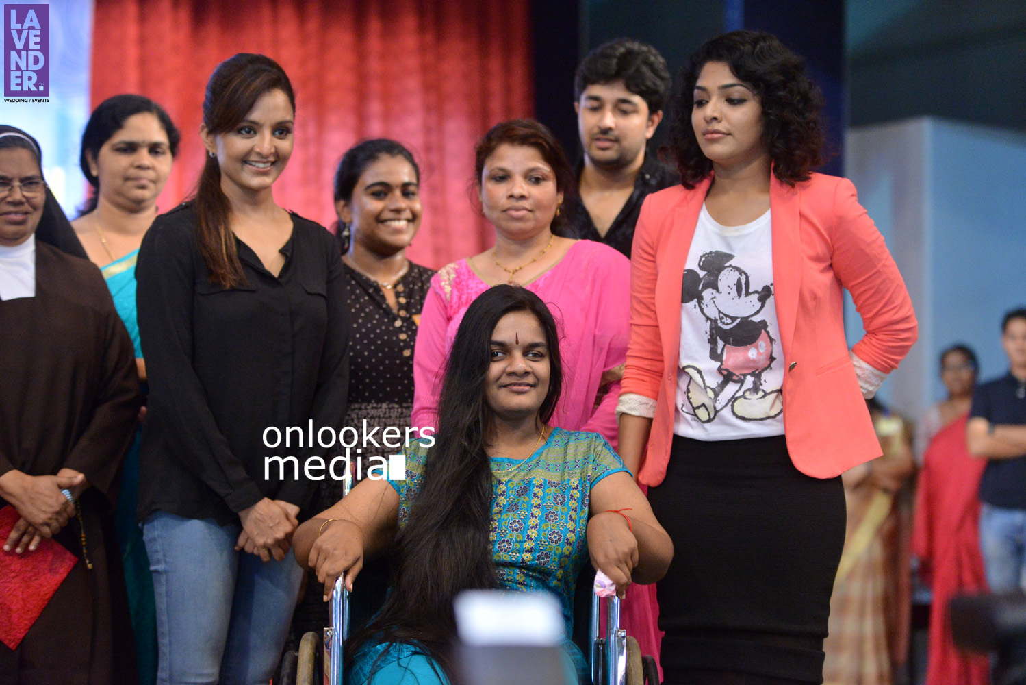 Manju Warrier and Rima Kallingal at St Teresa's College, ErnakulamHair
