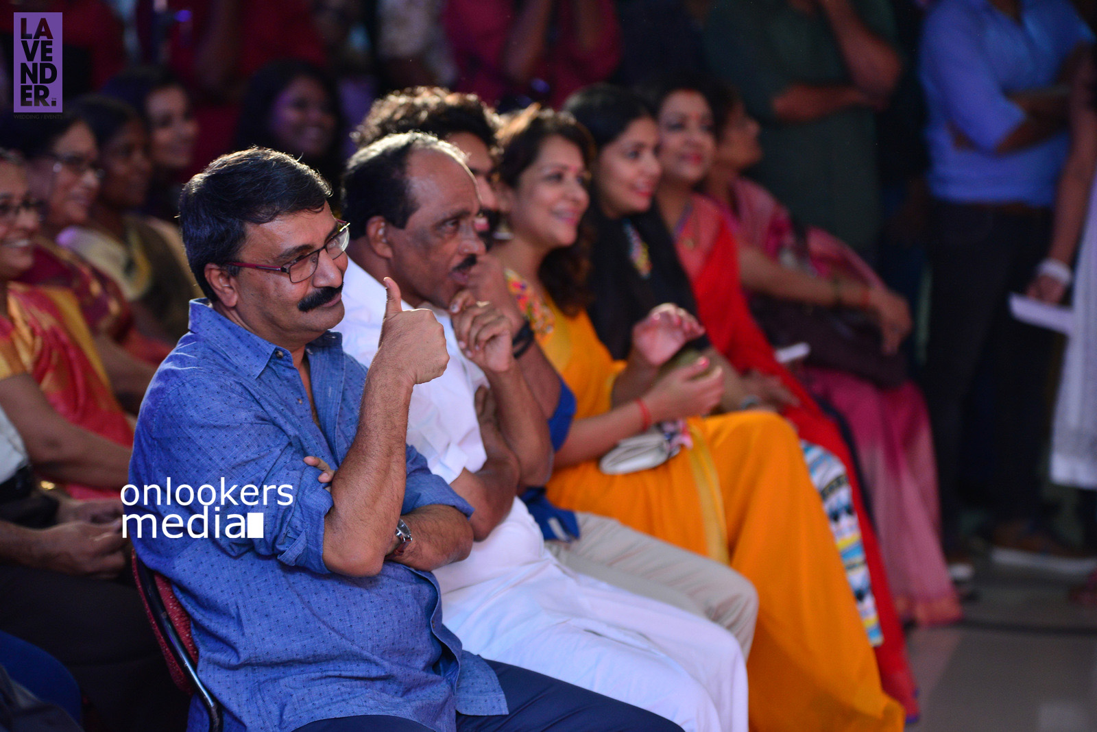 https://onlookersmedia.in/wp-content/uploads/2015/11/Devi-Ajith-at-Rockstar-Audio-Launch-Stills-Photos-4.jpg