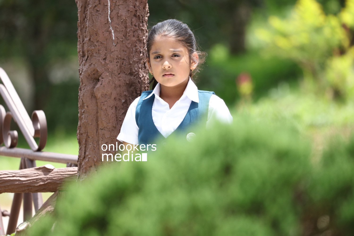 https://onlookersmedia.in/wp-content/uploads/2015/11/Malgudi-Days-Malayalam-Movie-Stills-Photos-Anoop-Menon-Bhama-22.jpg