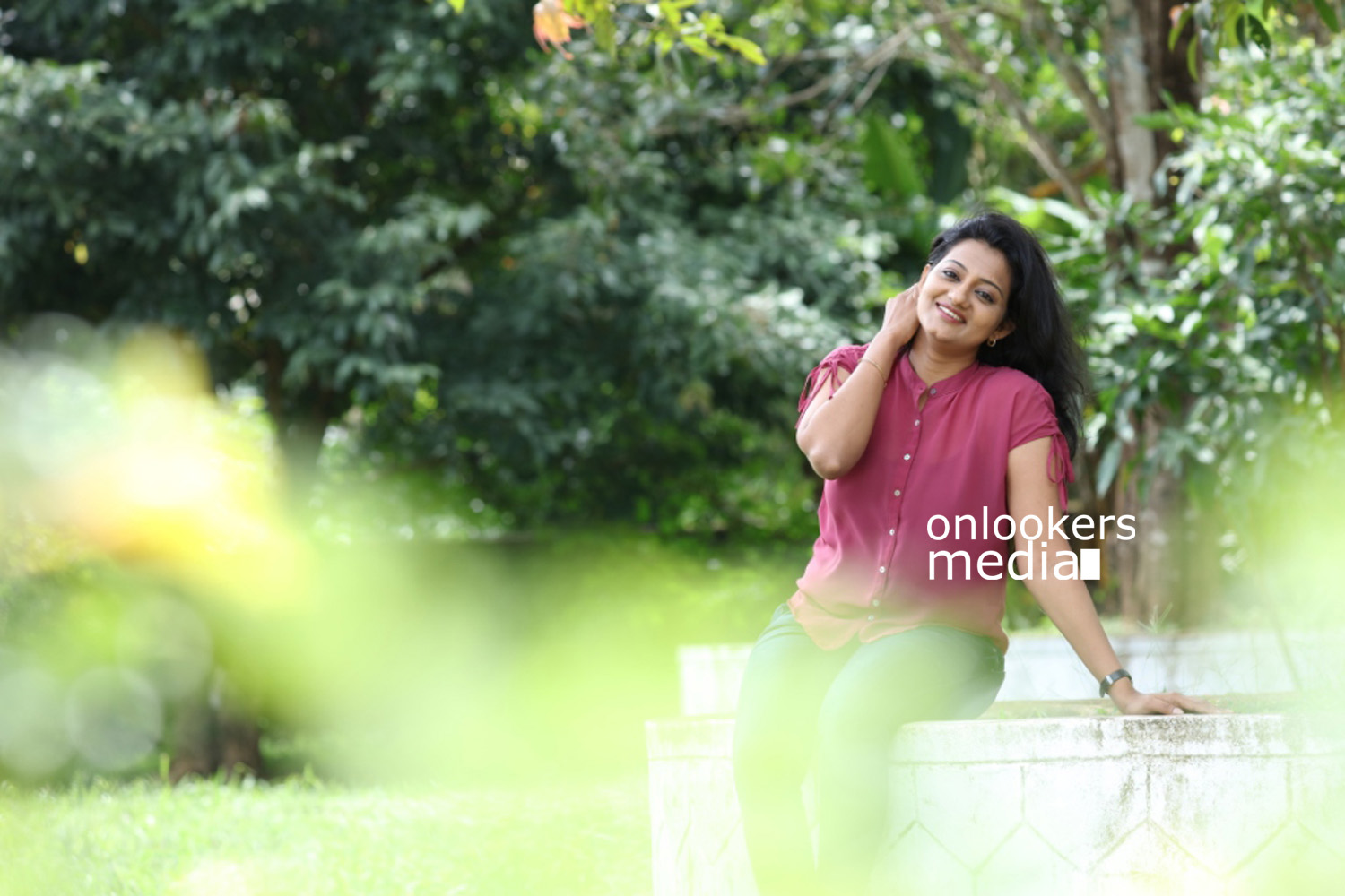 https://onlookersmedia.in/wp-content/uploads/2015/11/Malgudi-Days-Malayalam-Movie-Stills-Photos-Anoop-Menon-Bhama-23.jpg