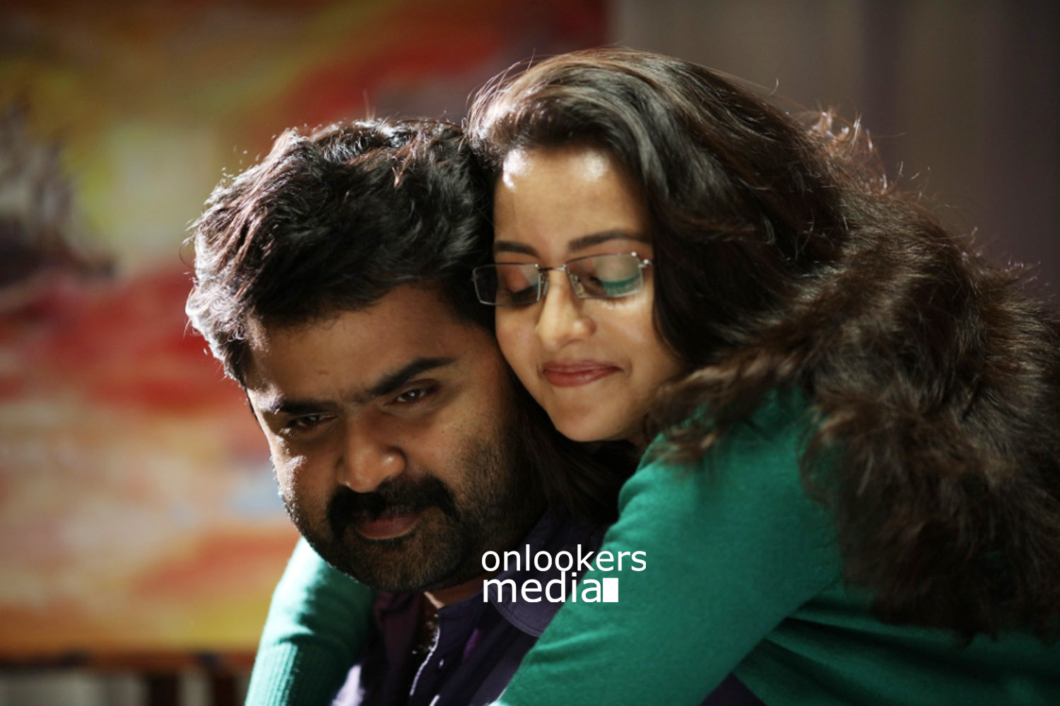 https://onlookersmedia.in/wp-content/uploads/2015/11/Malgudi-Days-Malayalam-Movie-Stills-Photos-Anoop-Menon-Bhama-5.jpg