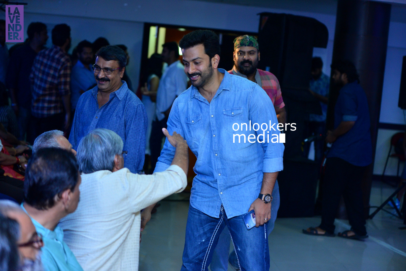 https://onlookersmedia.in/wp-content/uploads/2015/11/Prithviraj-at-Rockstar-Audio-Launch-Stills-Photos-4.jpg