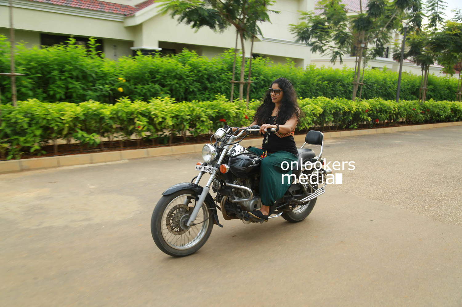 https://onlookersmedia.in/wp-content/uploads/2015/12/Anu-Mol-in-Rockstar-Malayalam-Movie-11.jpg