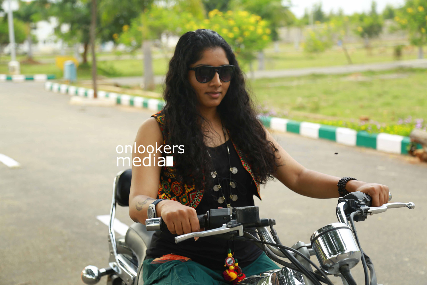 https://onlookersmedia.in/wp-content/uploads/2015/12/Anu-Mol-in-Rockstar-Malayalam-Movie-5.jpg