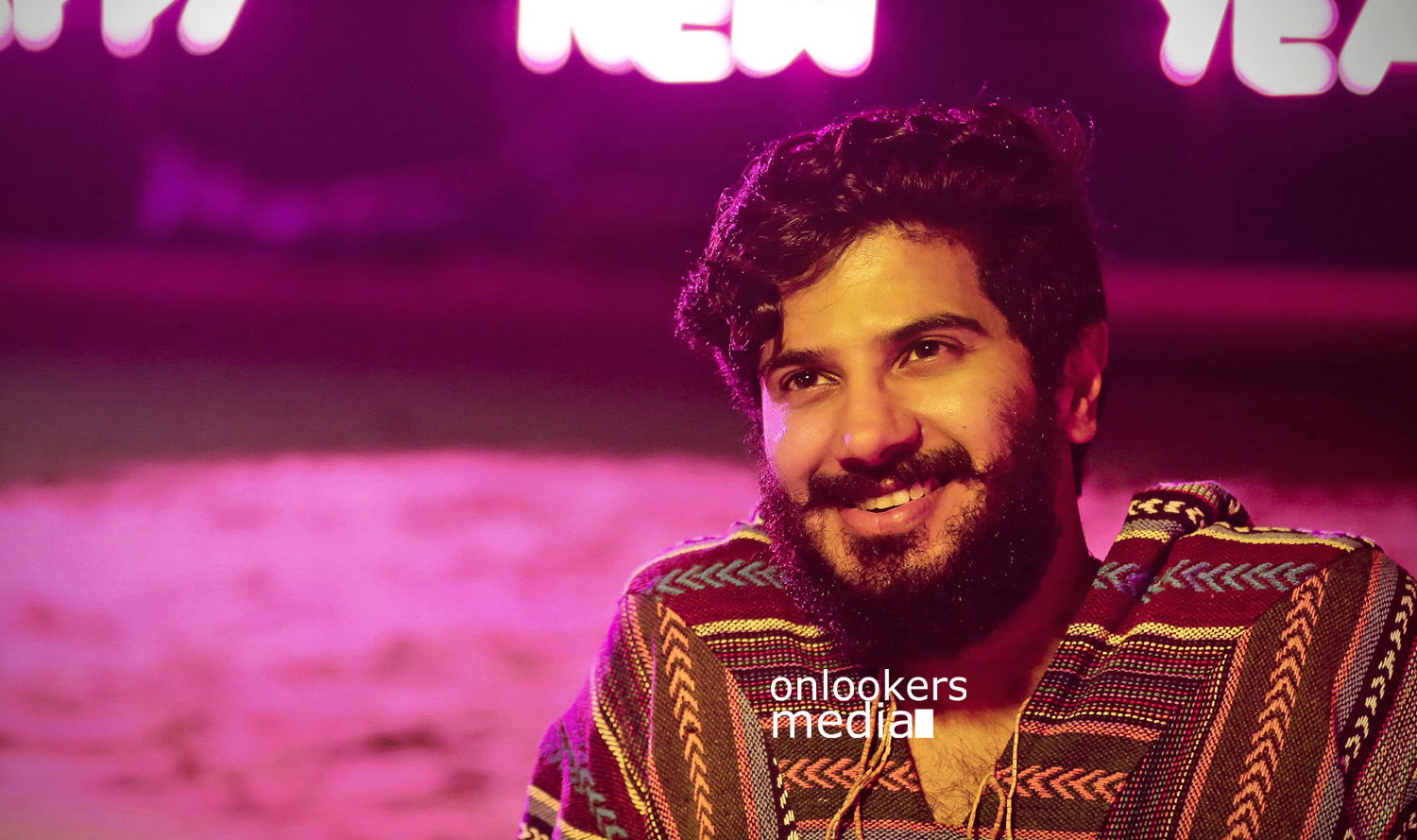 Charlie Malayalam movie stills-photos-Dulquer Salmaan