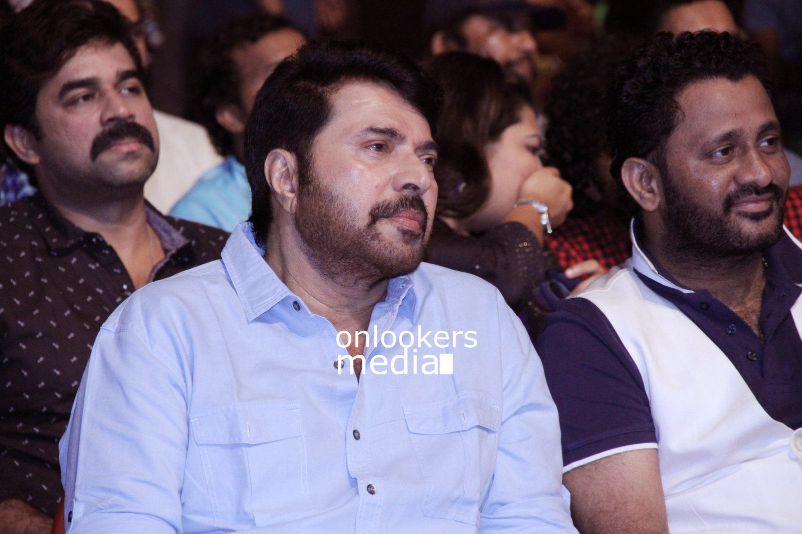 https://onlookersmedia.in/wp-content/uploads/2015/12/Mammootty-Latest-Photos-2016-18.jpg