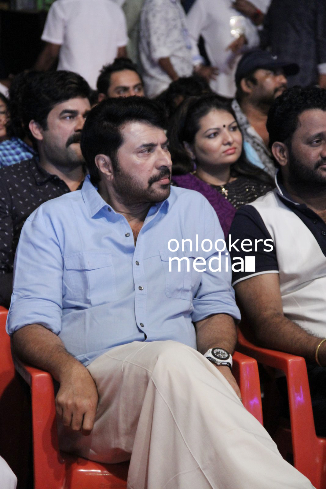 https://onlookersmedia.in/wp-content/uploads/2015/12/Mammootty-Latest-Photos-2016-21.jpg