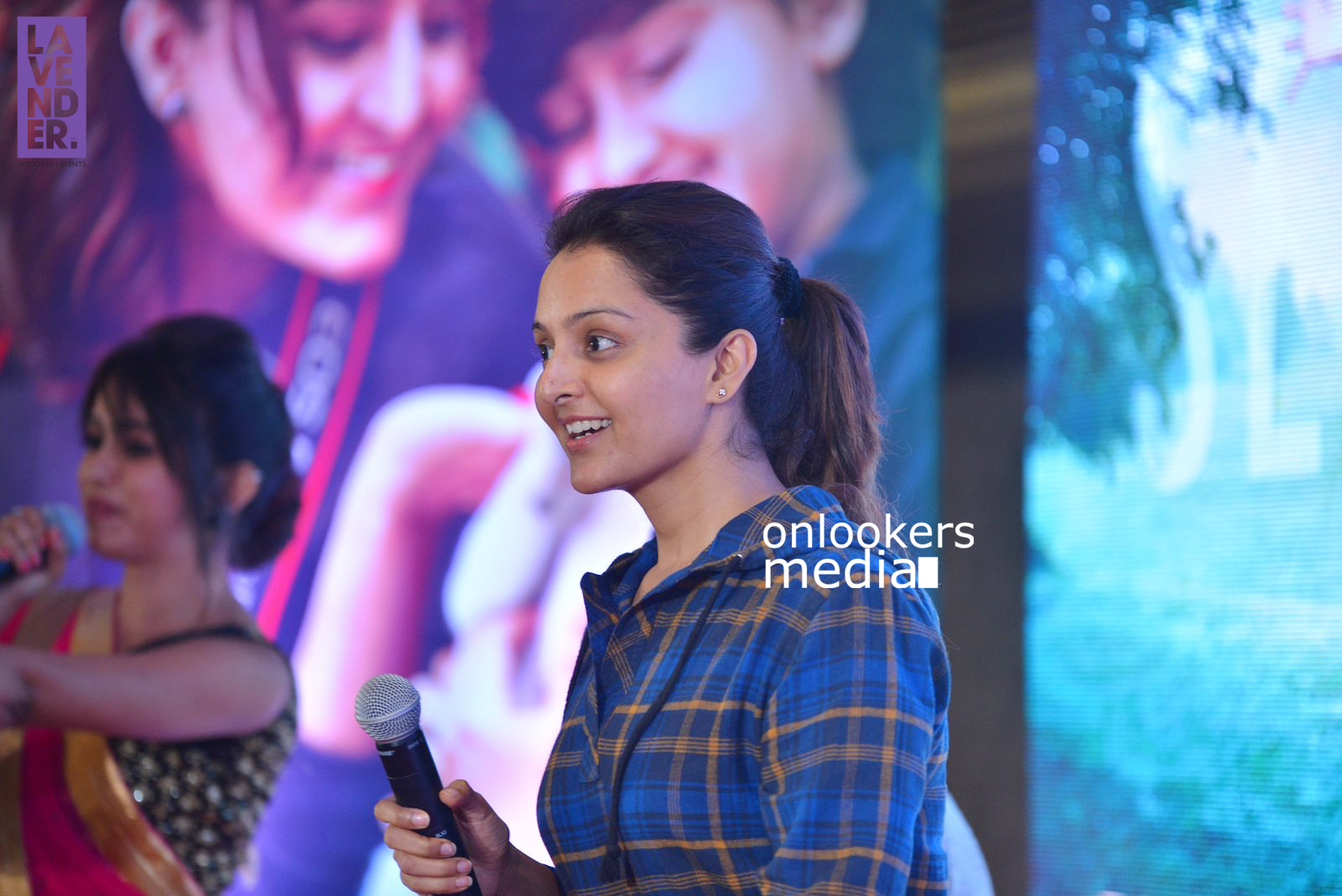 https://onlookersmedia.in/wp-content/uploads/2015/12/Manju-Warrier-at-Jo-and-the-Boy-Audio-Launch-Stills-5.jpg