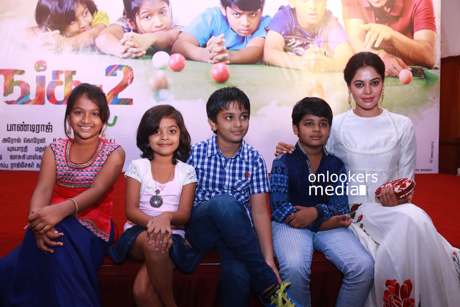 https://onlookersmedia.in/wp-content/uploads/2015/12/Pasanga-2-Press-Meet-Stills-Suriya-10.jpg