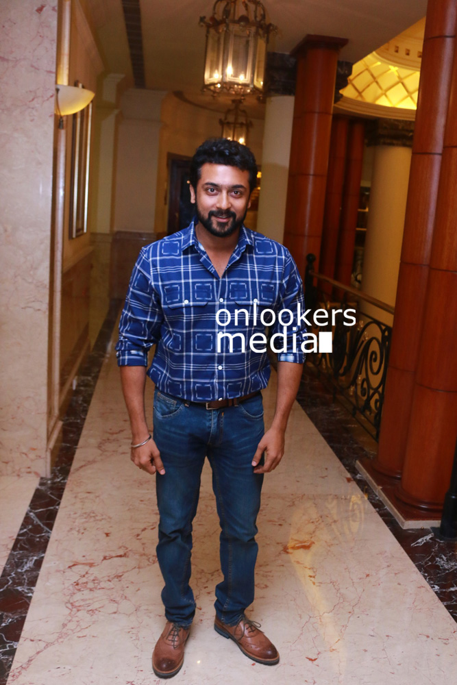 https://onlookersmedia.in/wp-content/uploads/2015/12/Pasanga-2-Press-Meet-Stills-Suriya-11.jpg