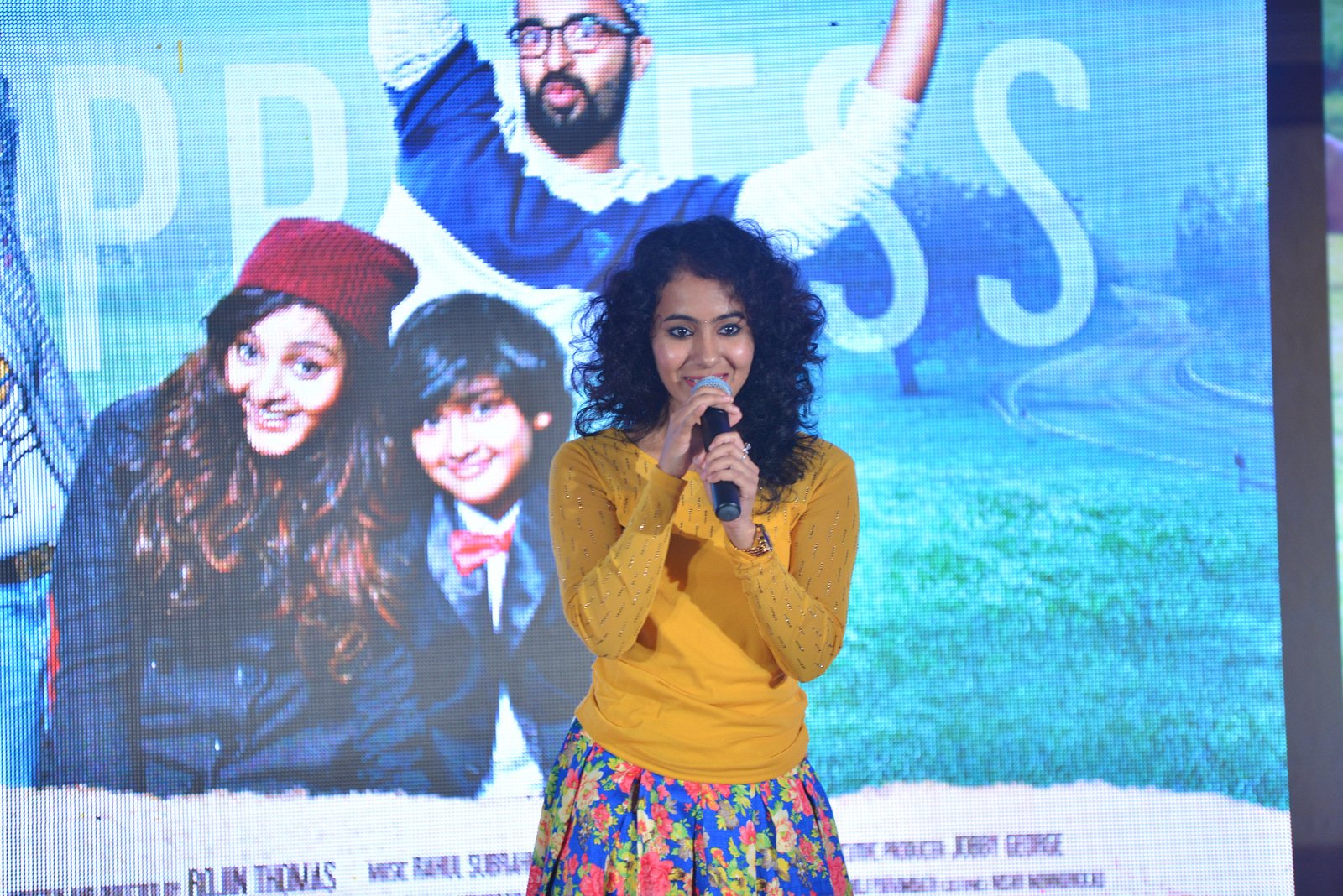 https://onlookersmedia.in/wp-content/uploads/2015/12/Singer-Kavya-Ajit-at-Jo-and-the-Boy-audio-launch-stills-2.jpg