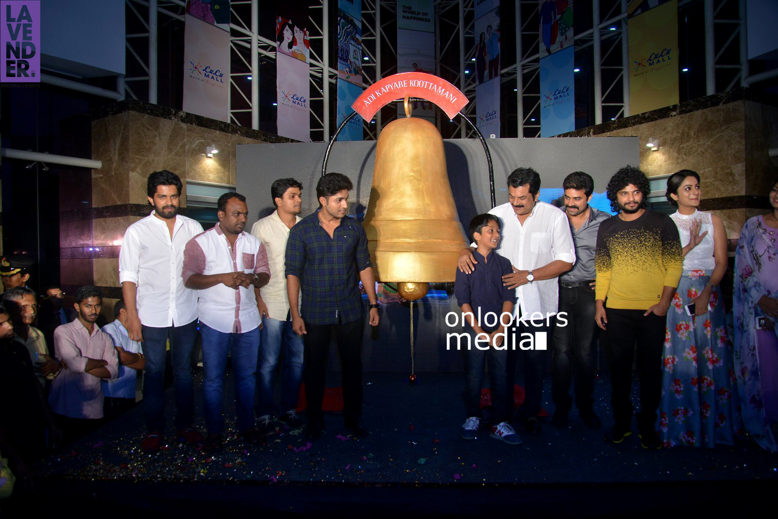 https://onlookersmedia.in/wp-content/uploads/2016/01/Adi-Kapyare-Koottamani-Audio-Launch-Stills-Photos-102.jpg