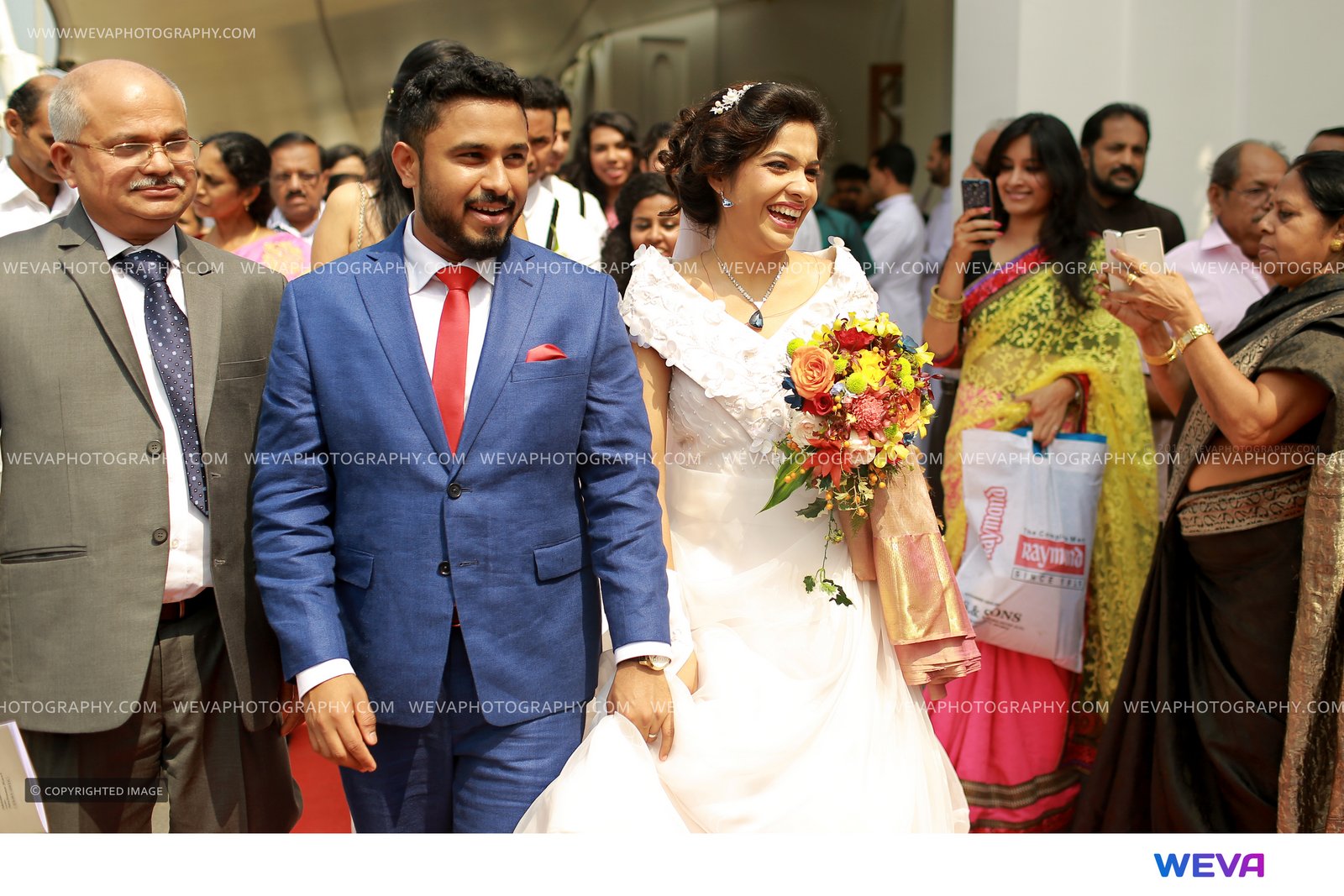 https://onlookersmedia.in/wp-content/uploads/2016/01/Archana-Kavi-Wedding-Stills-Photos-3.jpg