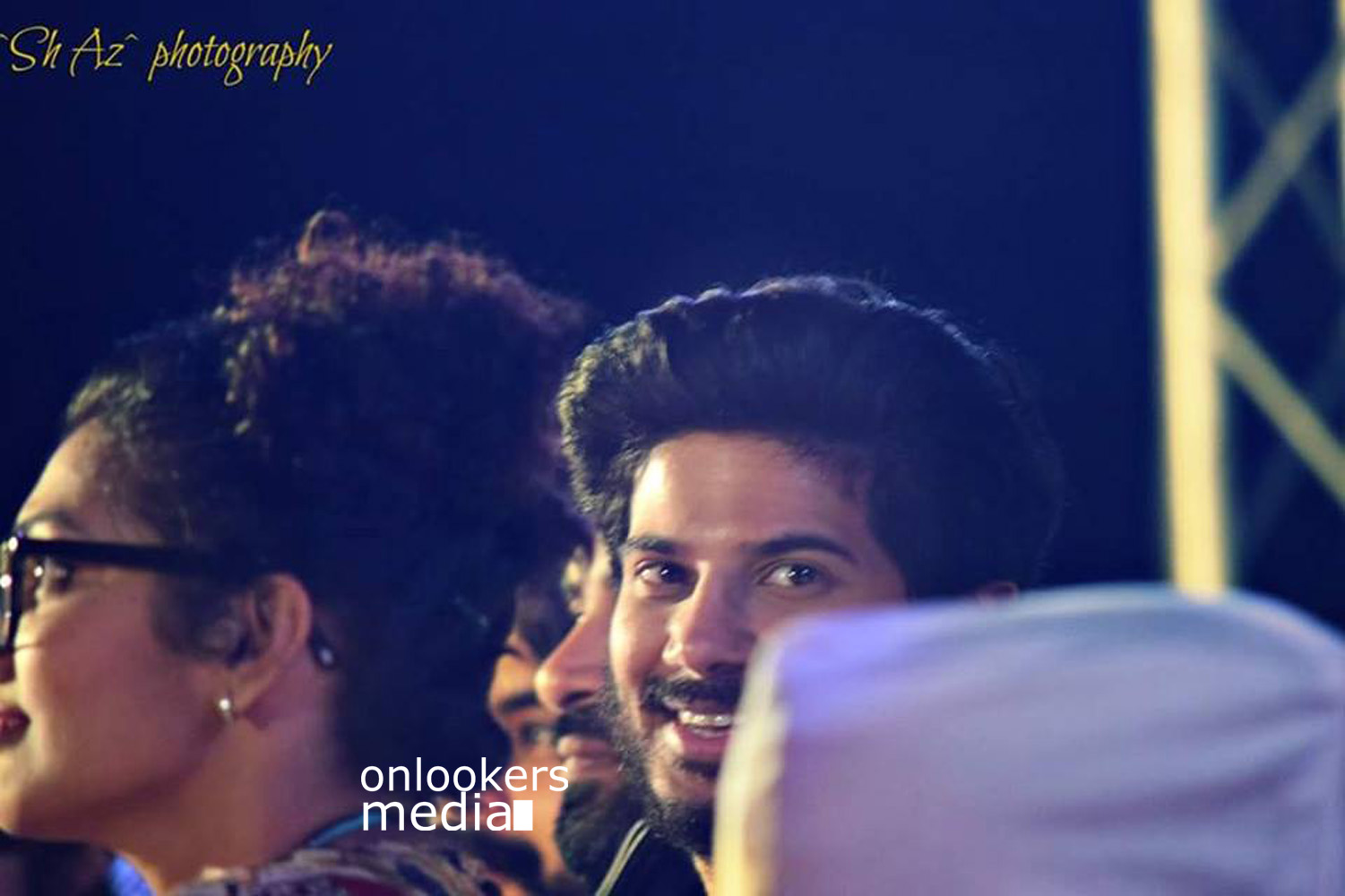 https://onlookersmedia.in/wp-content/uploads/2016/01/Charlie-Success-Celebration-at-Ajman-UAE-Dulquer-Parvathy-4.jpg