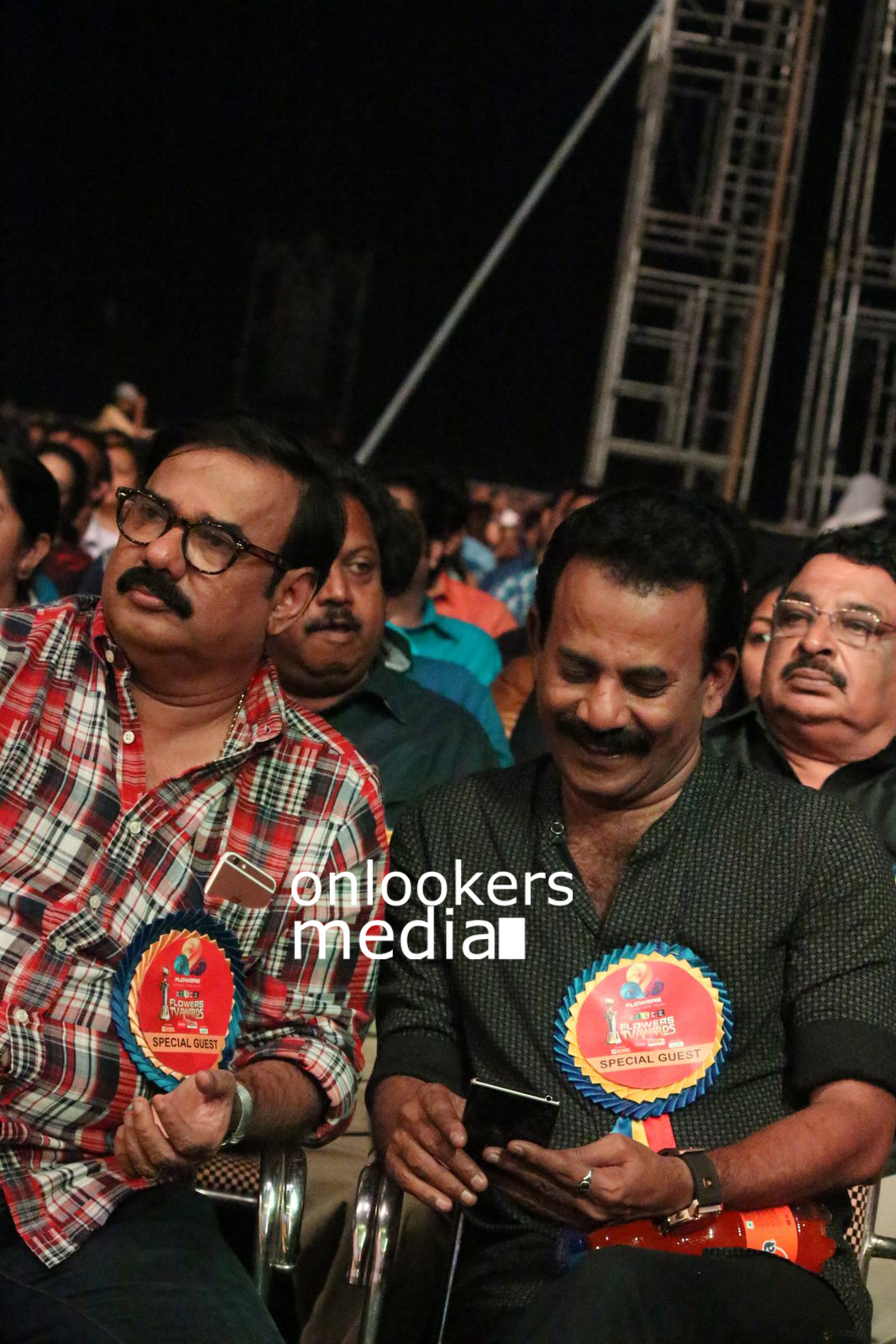 https://onlookersmedia.in/wp-content/uploads/2016/01/Maniyanpilla-Raju-at-Flowers-TV-Award-2016-Stills-Photos-1.jpg