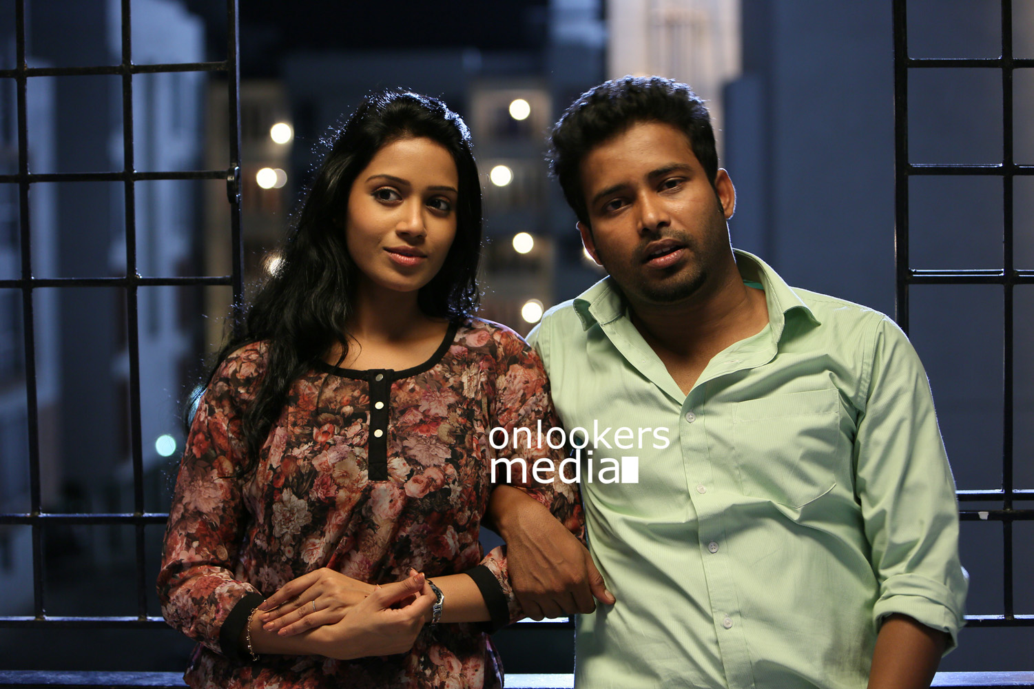 https://onlookersmedia.in/wp-content/uploads/2016/01/Oru-Naal-Koothu-Still-Photos-Dinesh-Miya-5.jpg