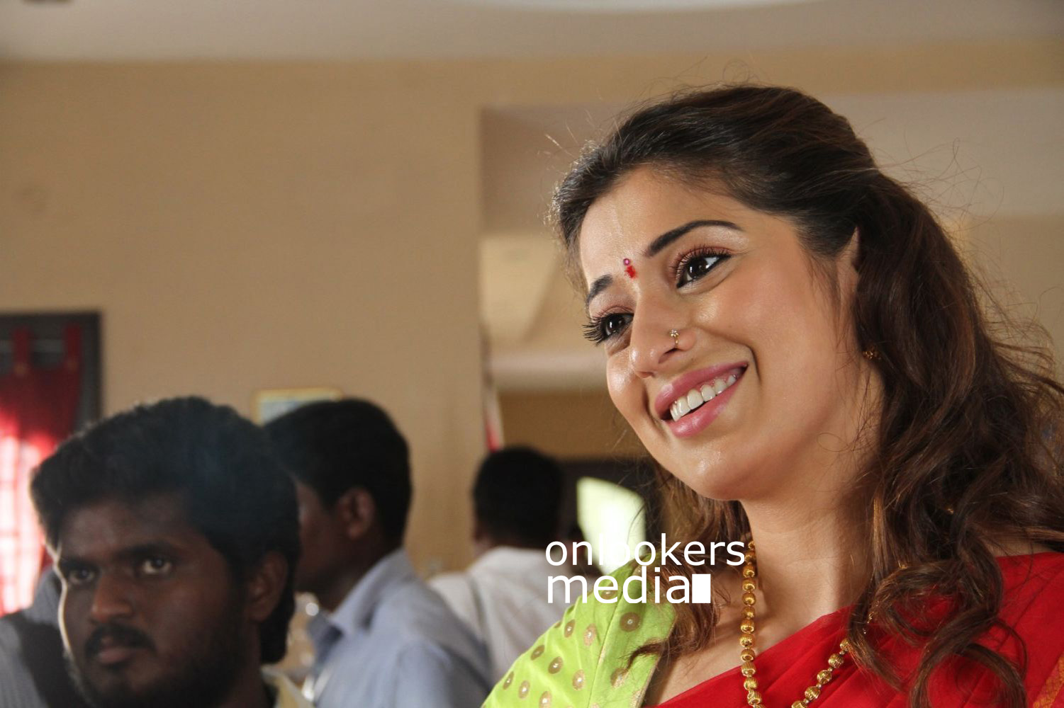 https://onlookersmedia.in/wp-content/uploads/2016/01/Sowkarpettai-Stills-Photos-Lakshmi-Rai-35.jpg
