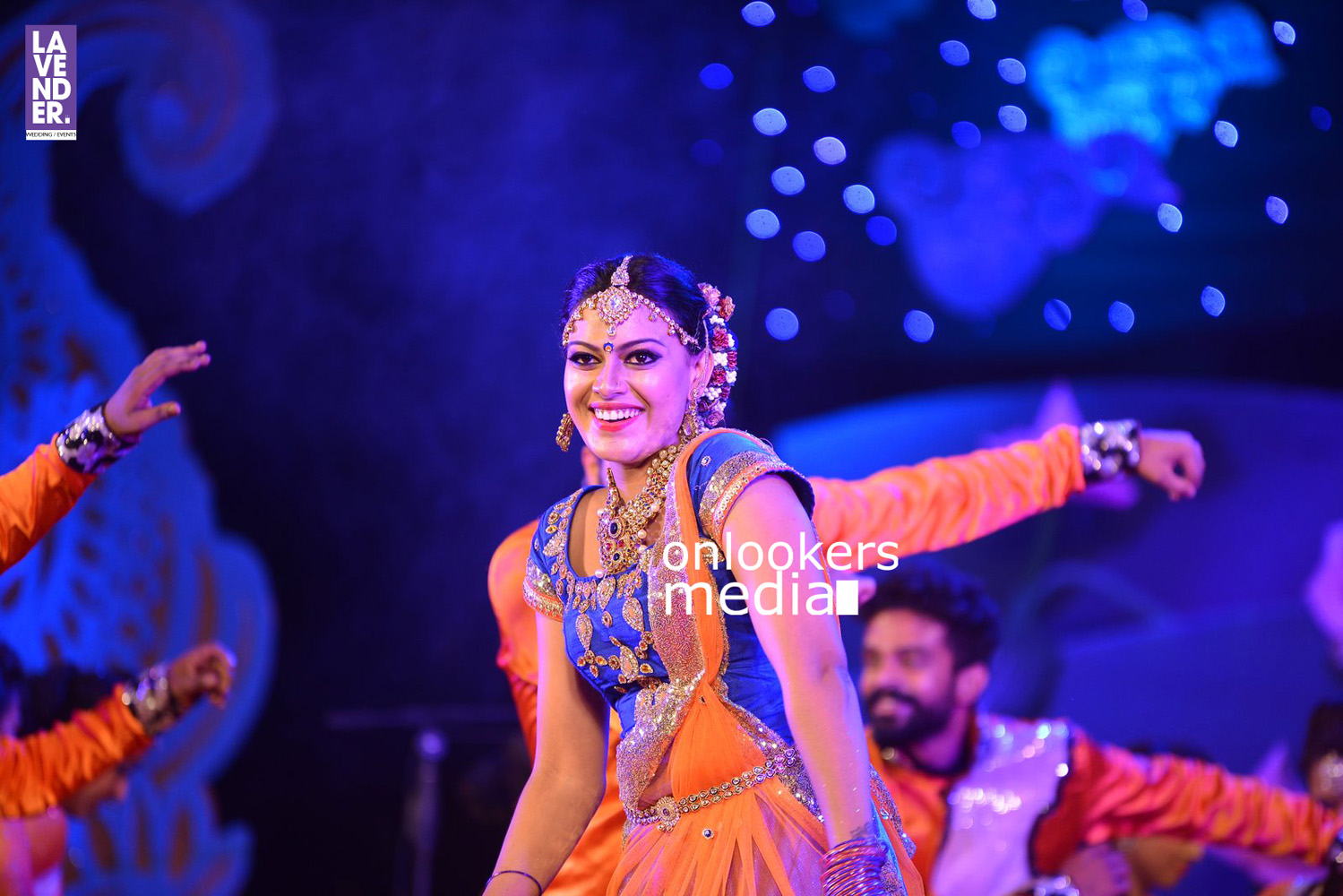 https://onlookersmedia.in/wp-content/uploads/2016/02/Actress-Anusree-at-Attukal-Ponkala-2016-stills-1.jpg