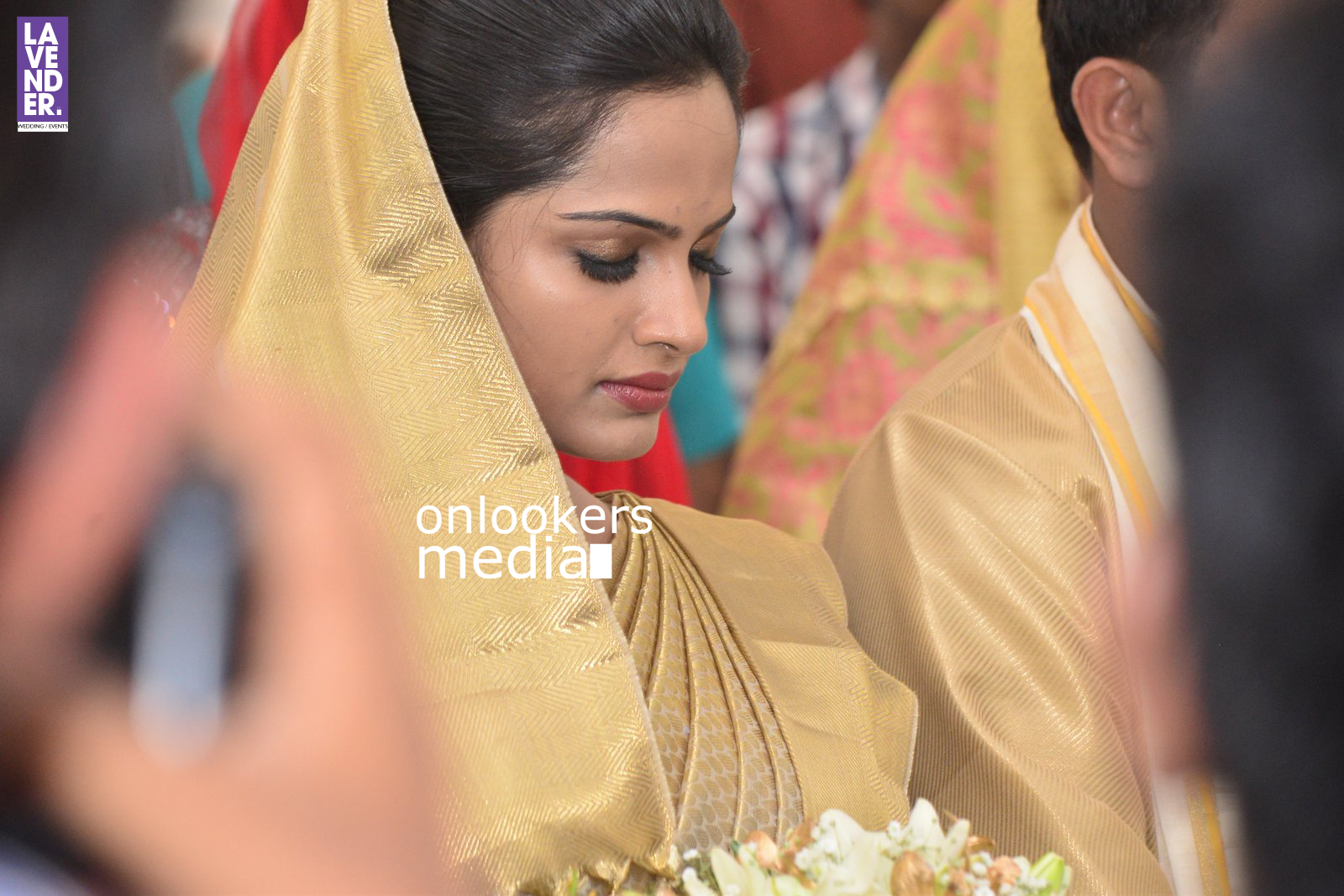 https://onlookersmedia.in/wp-content/uploads/2016/02/Aju-Varghese-Wedding-Stills-wife-Augustina-13.jpg